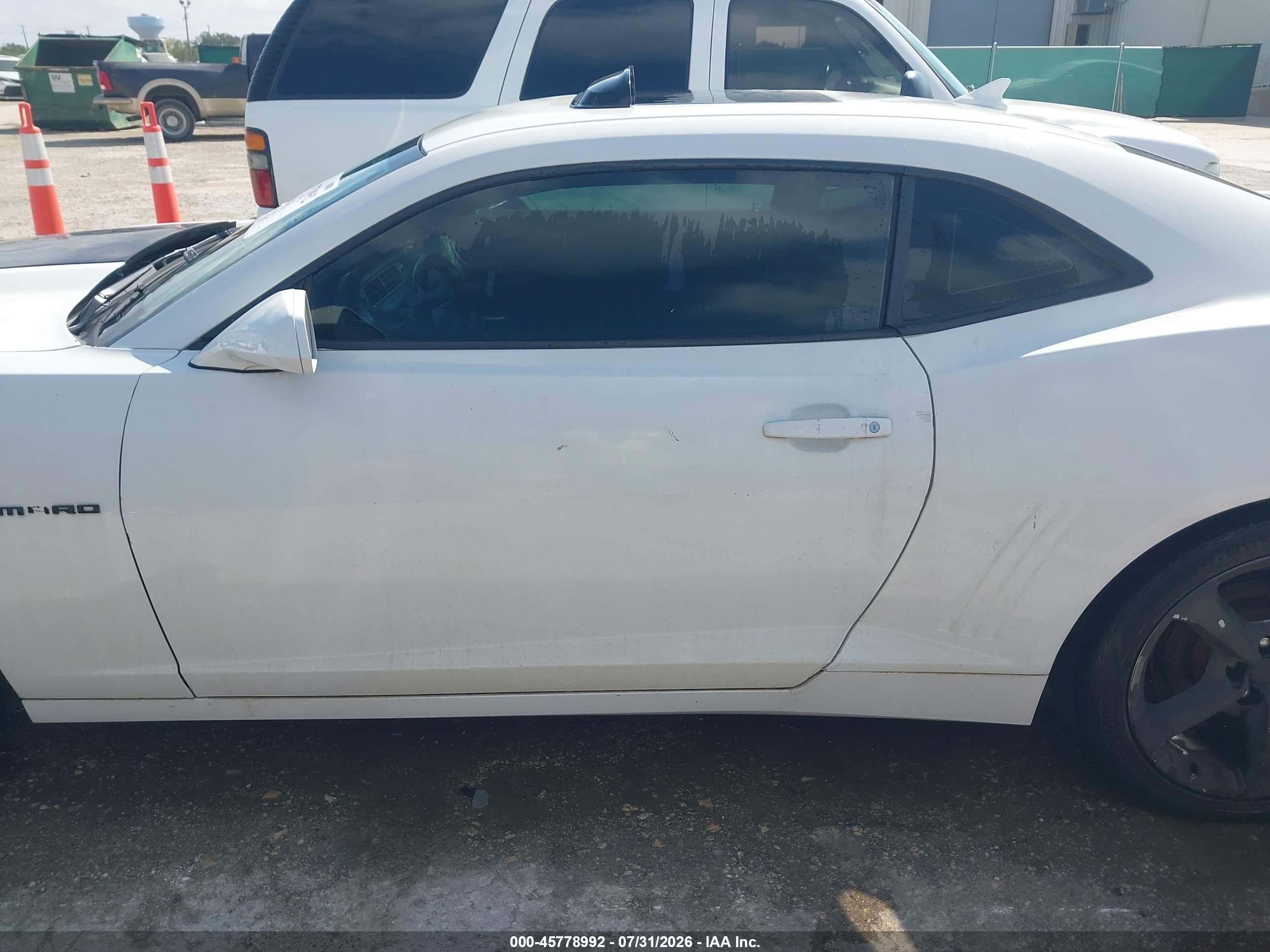 2014 Chevrolet Camaro 1lt White vin: 2G1FB1E39E9281833