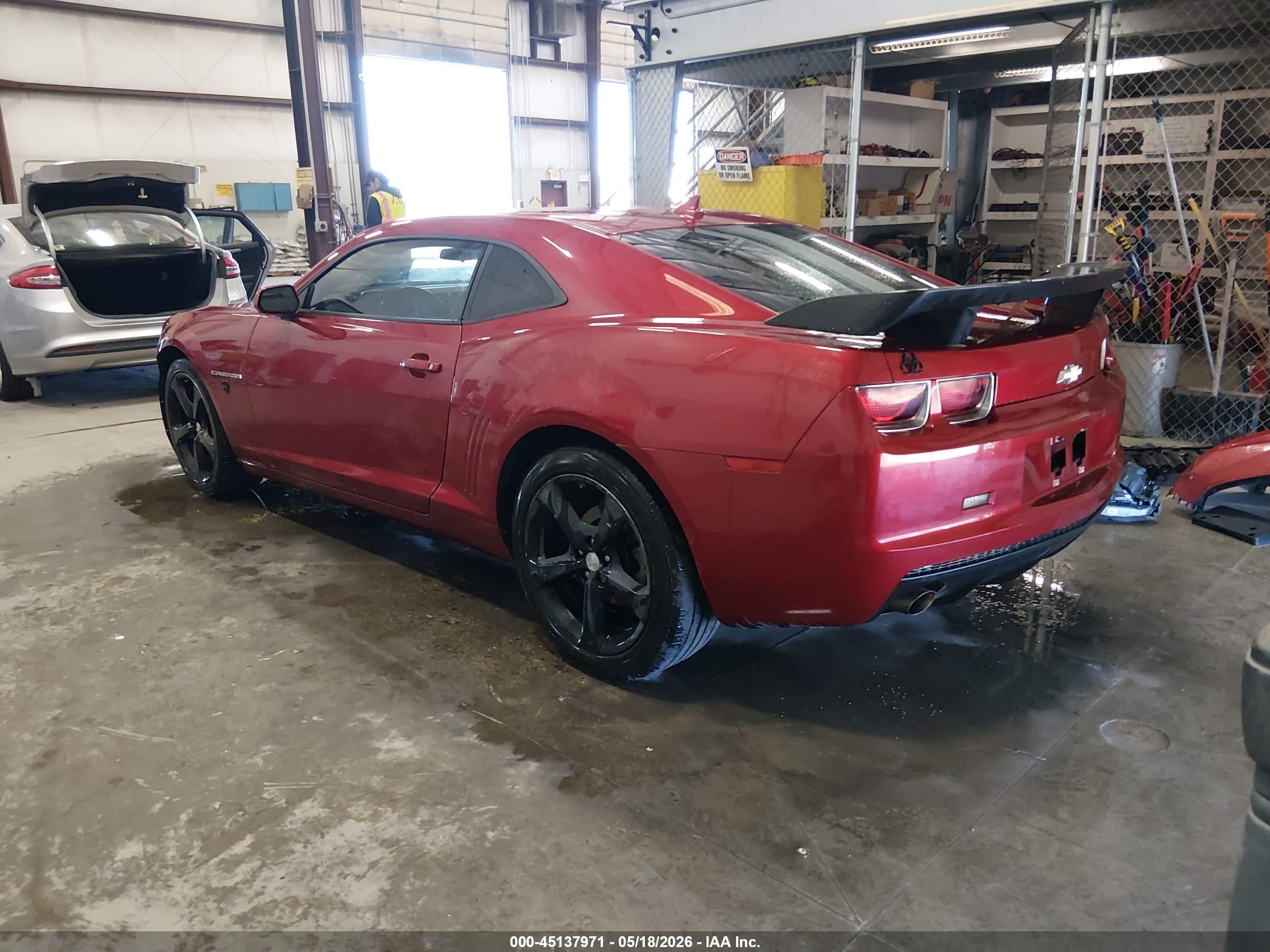 2013 Chevrolet Camaro 1lt Red vin: 2G1FB1E3XD9245745