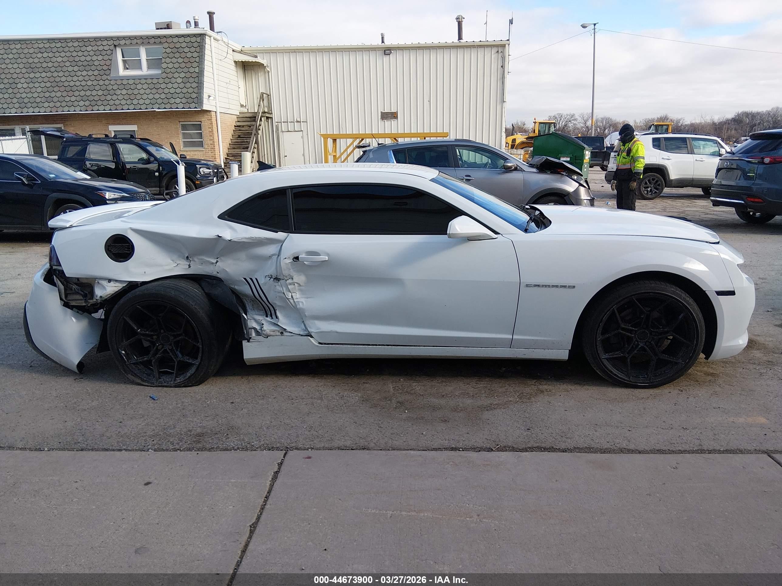 2014 Chevrolet Camaro 1lt White vin: 2G1FB1E3XE9183667