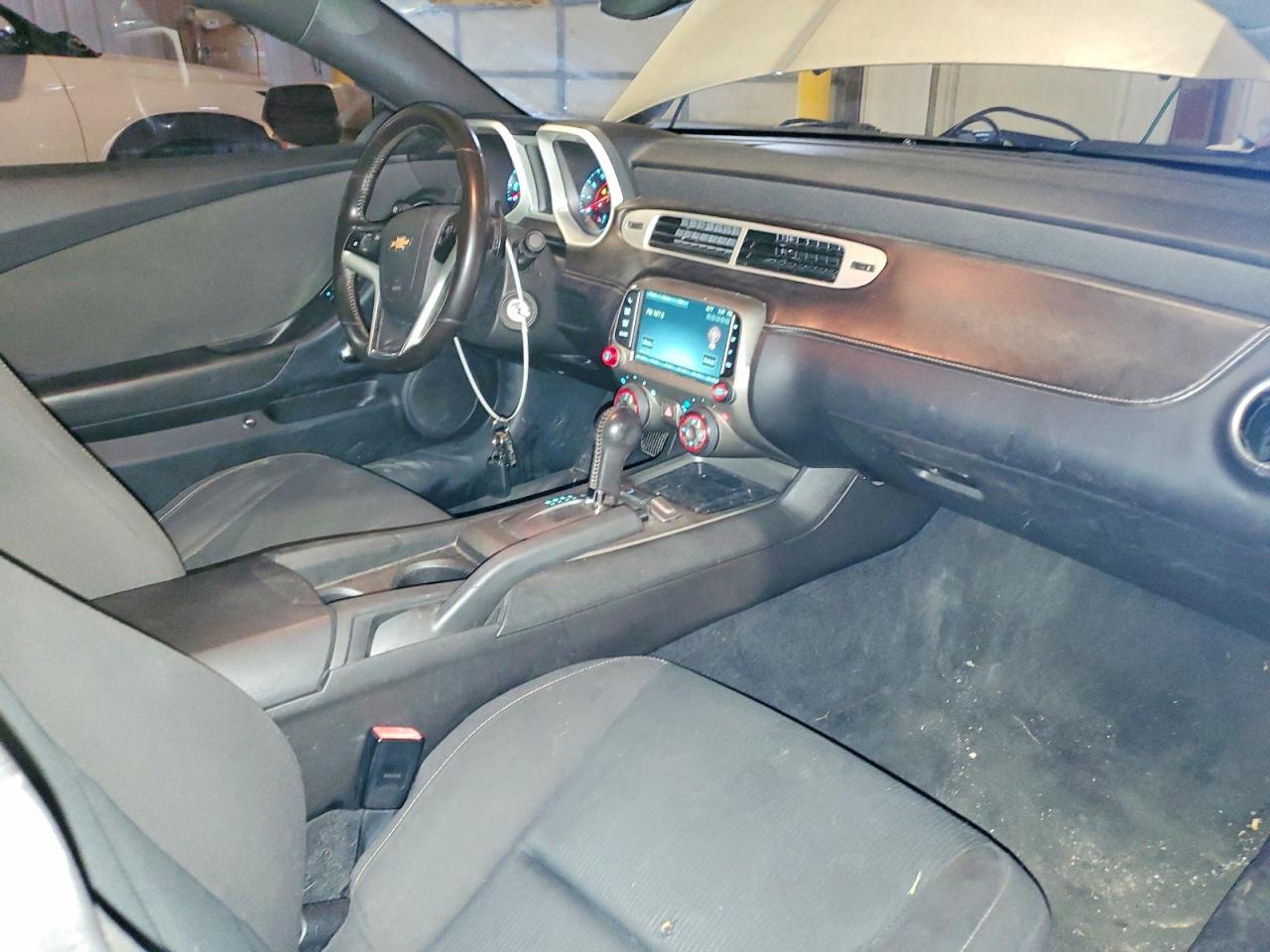 2014 Chevrolet Camaro Lt Серебряный vin: 2G1FB1E3XE9269397