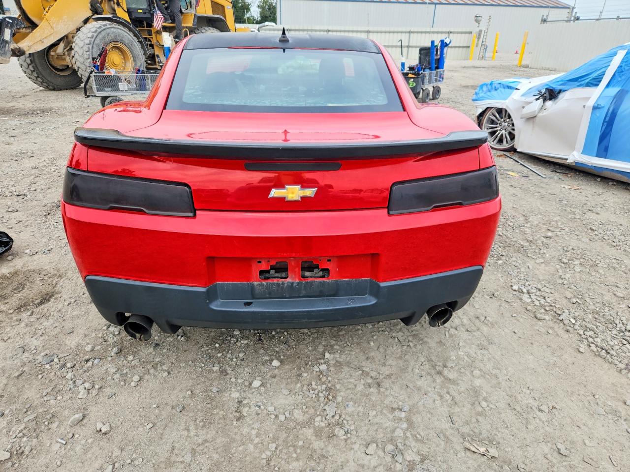 2015 Chevrolet Camaro Ls Red vin: 2G1FB1E3XF9310600