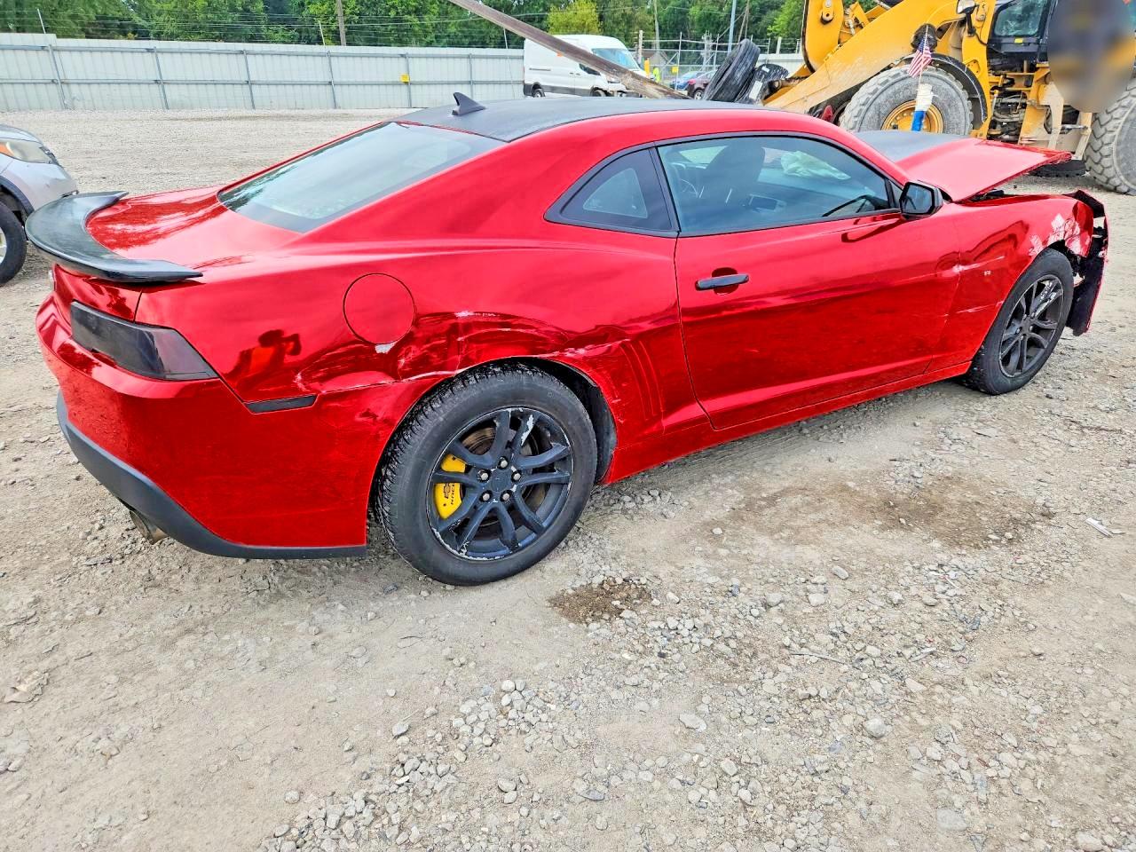 2015 Chevrolet Camaro Ls Red vin: 2G1FB1E3XF9310600