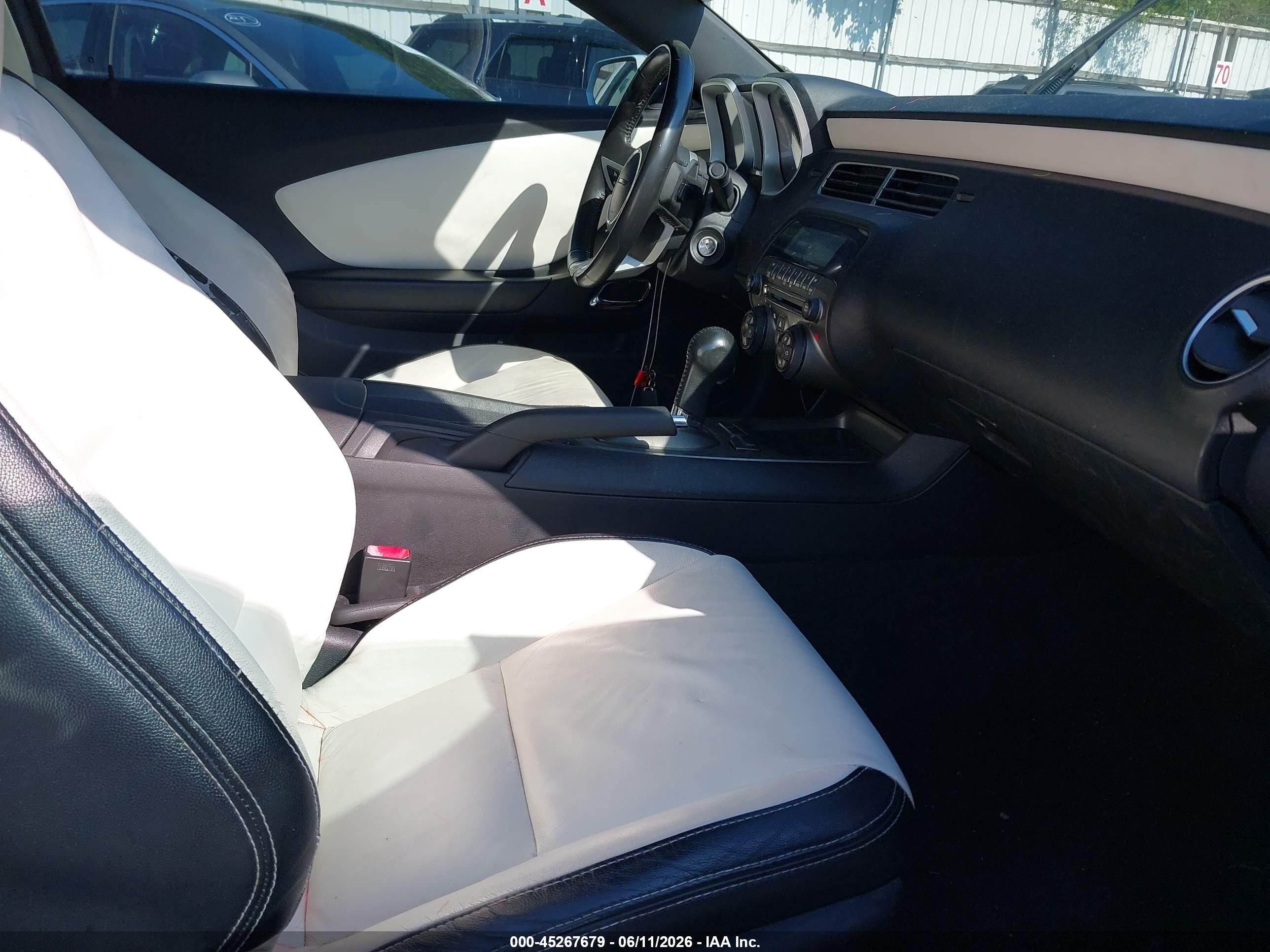 2011 Chevrolet Camaro 1lt White vin: 2G1FB1ED0B9125054