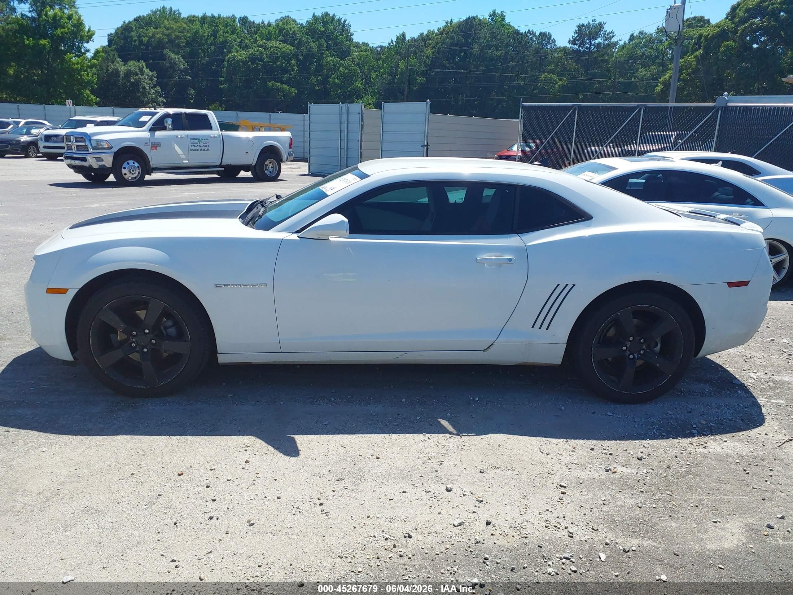 2011 Chevrolet Camaro 1lt White vin: 2G1FB1ED0B9125054