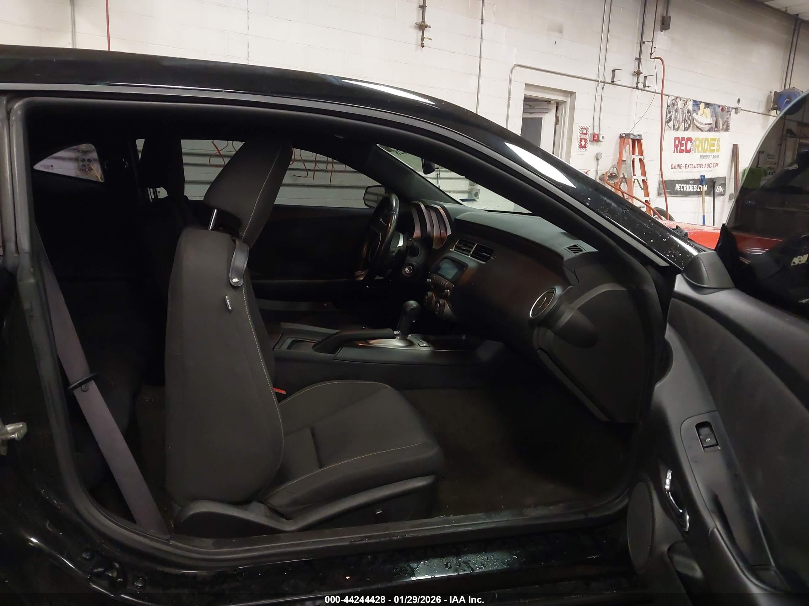 2011 Chevrolet Camaro 1lt Black vin: 2G1FB1ED0B9156370