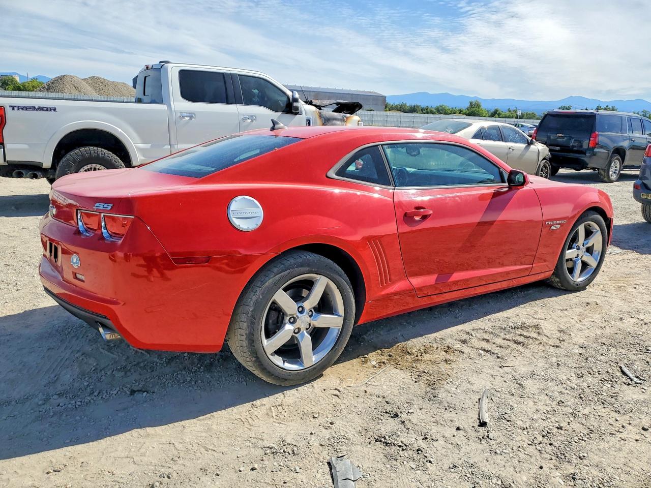 2011 Chevrolet Camaro Lt Red vin: 2G1FB1ED0B9200111
