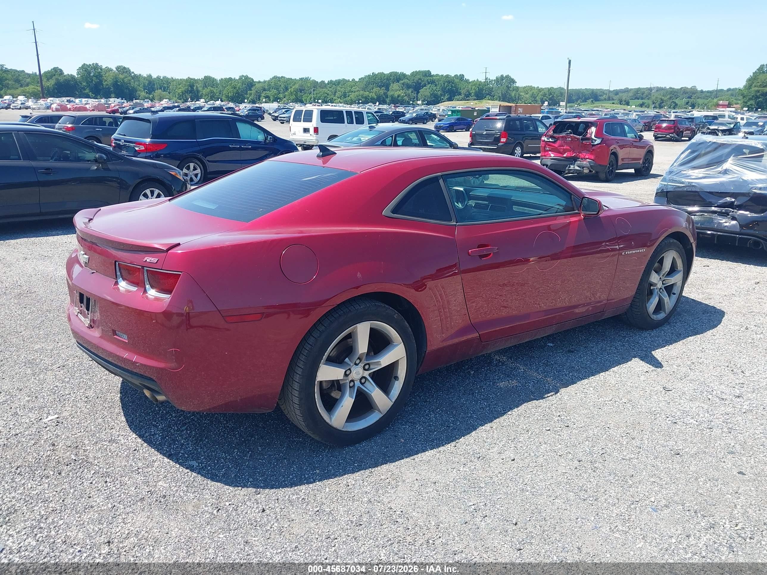2011 Chevrolet Camaro 1lt Red vin: 2G1FB1ED6B9121073