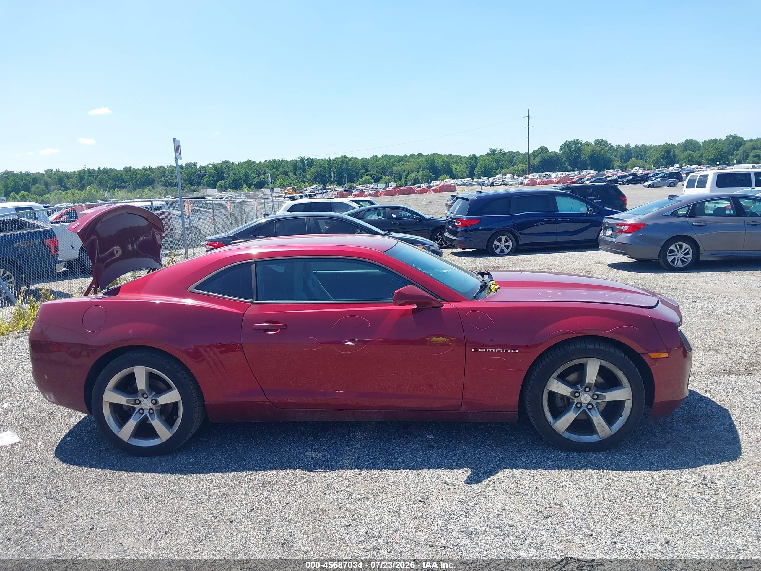 2011 Chevrolet Camaro 1lt Red vin: 2G1FB1ED6B9121073