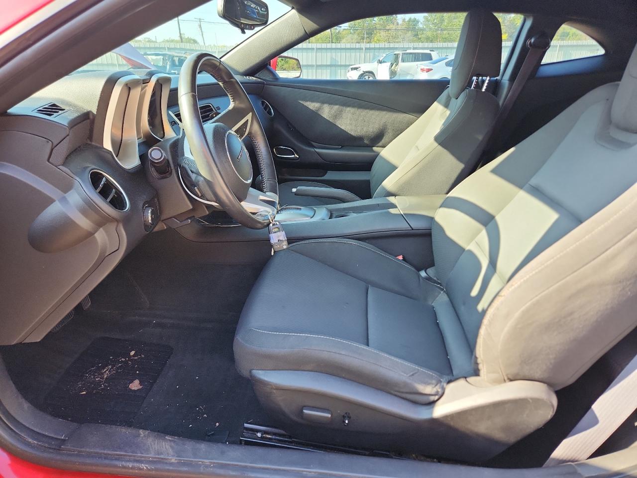 2011 Chevrolet Camaro Lt Red vin: 2G1FB1ED8B9157475