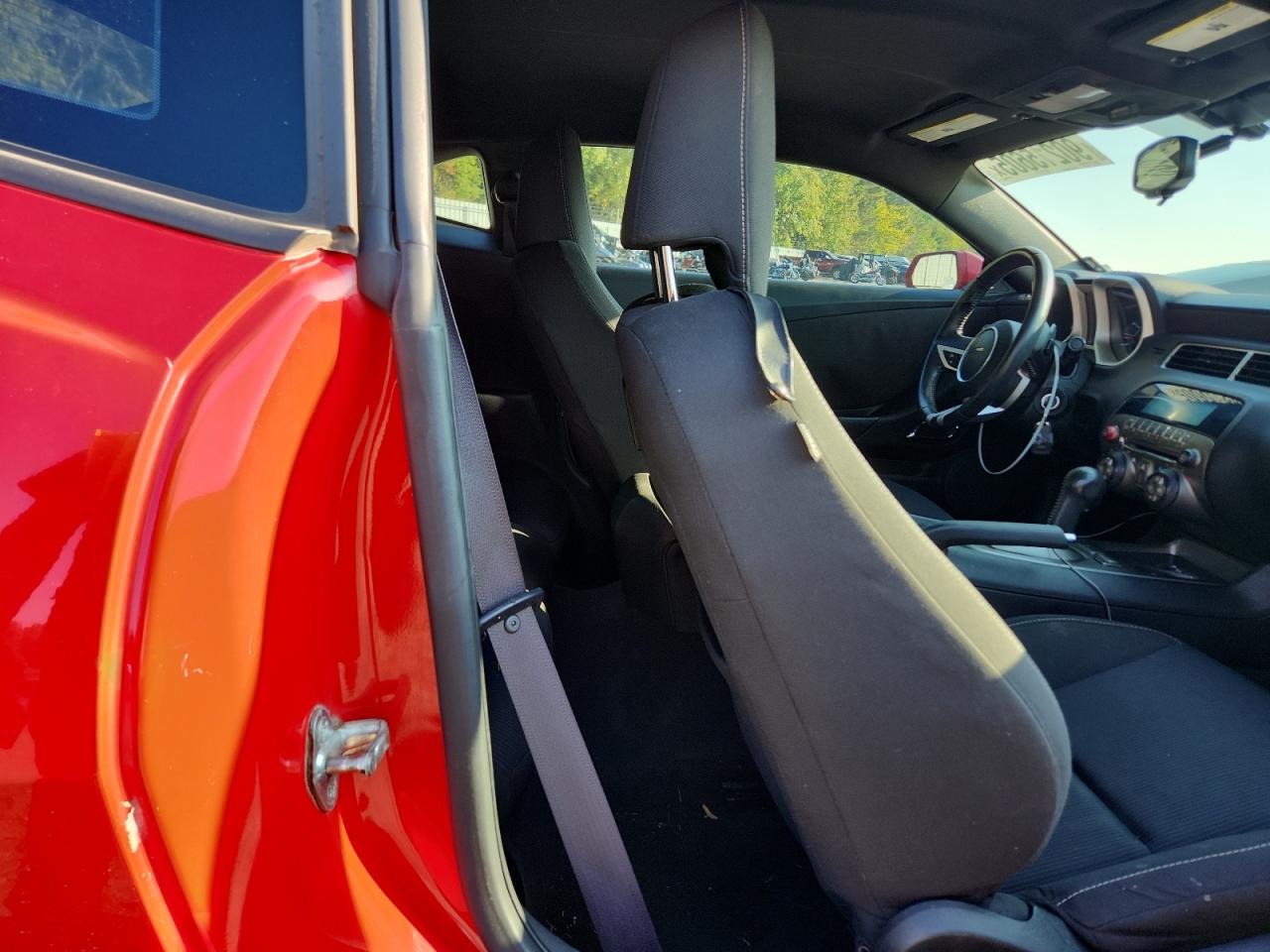 2011 Chevrolet Camaro Lt Red vin: 2G1FB1ED8B9157475