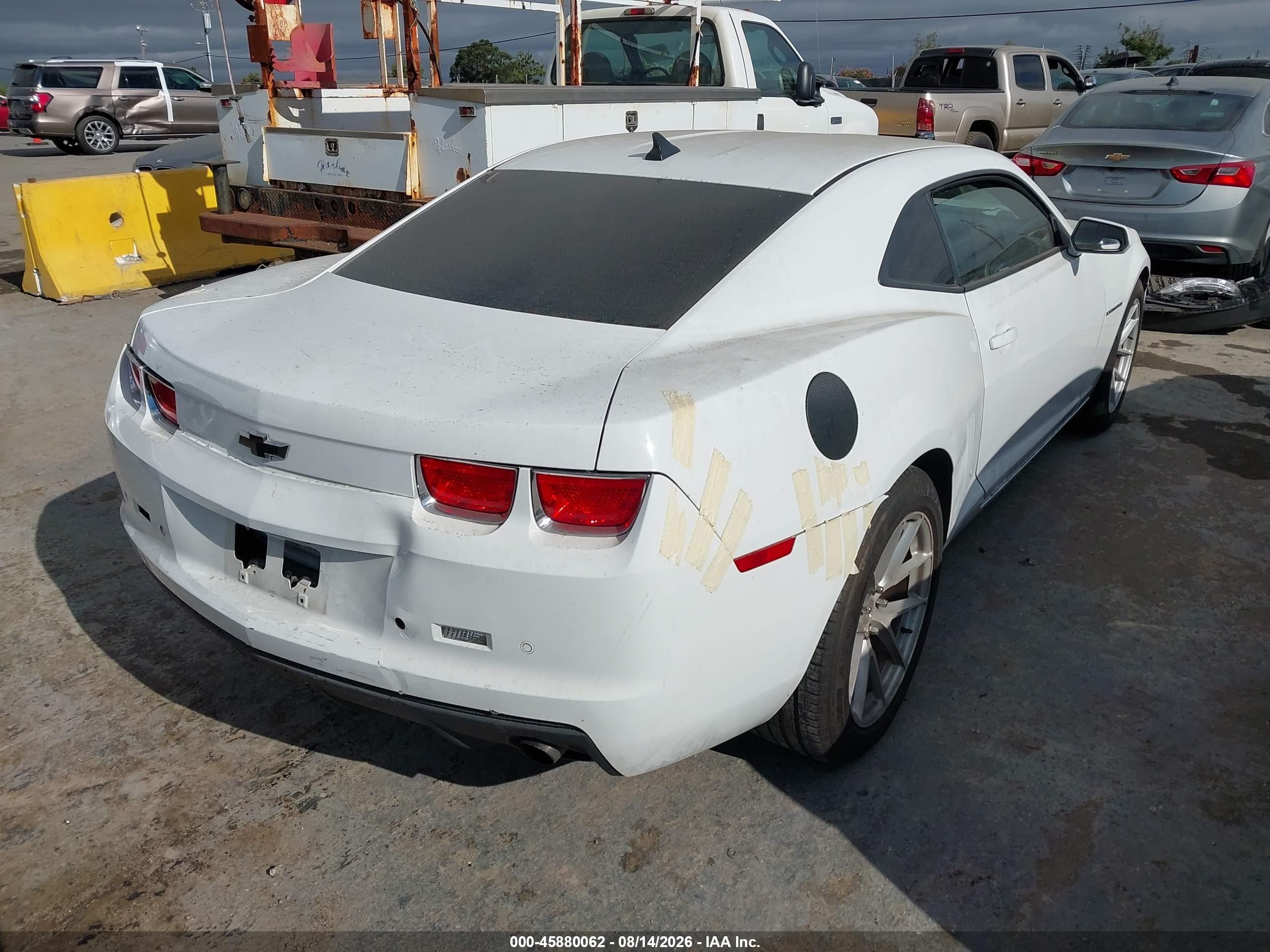 2011 Chevrolet Camaro 1lt White vin: 2G1FB1ED9B9165200