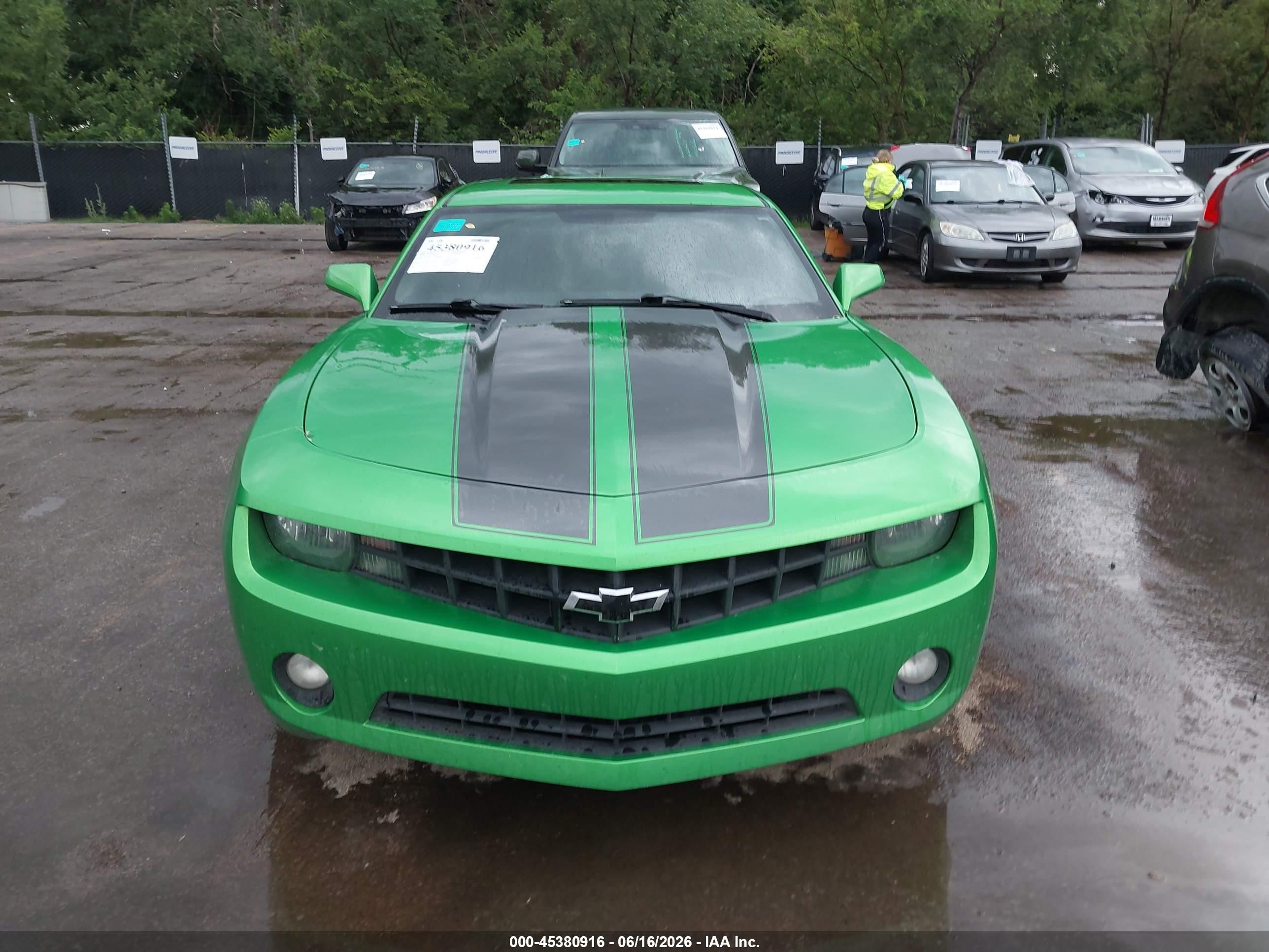 2010 Chevrolet Camaro 1lt Green vin: 2G1FB1EV5A9200189