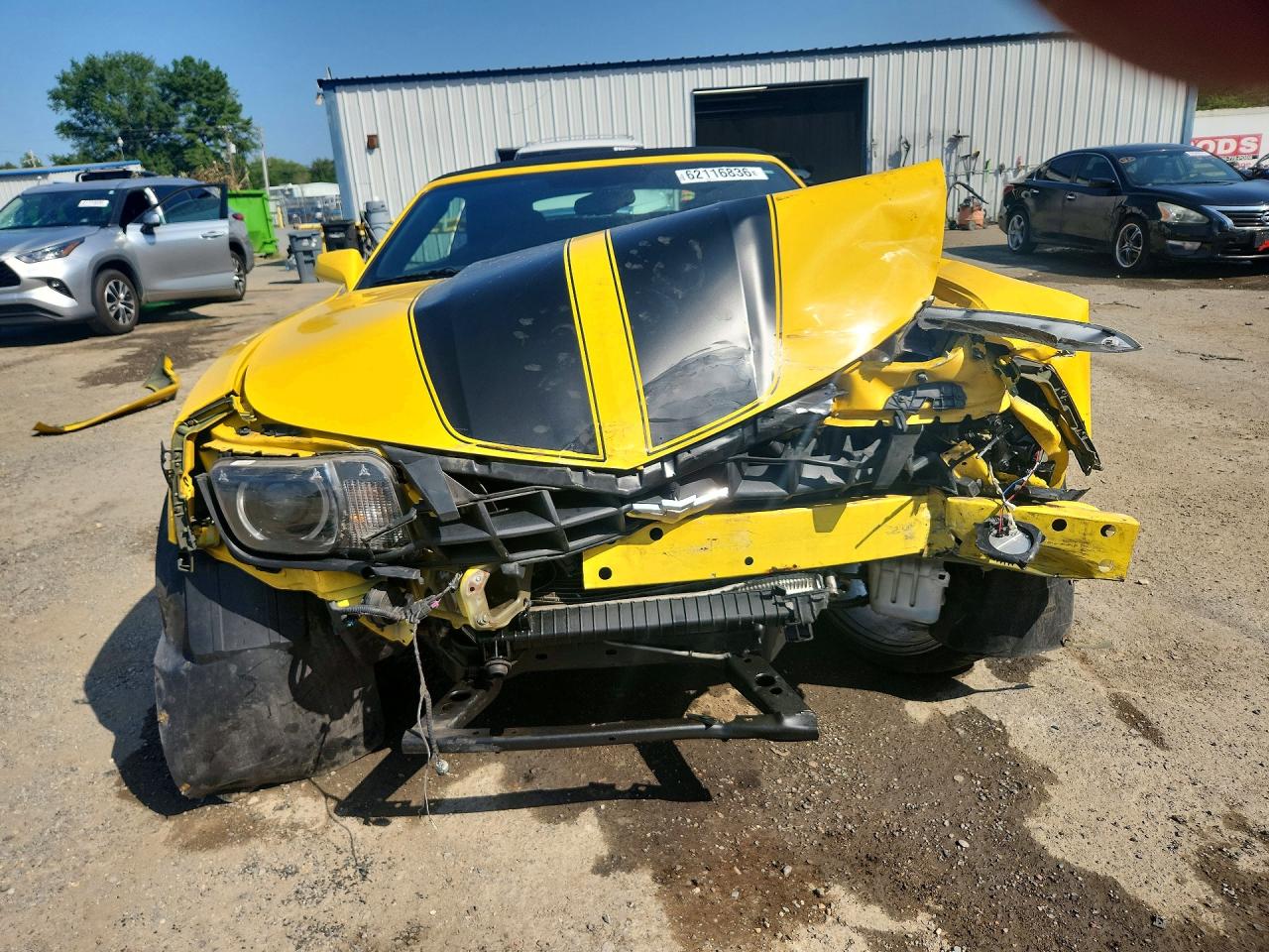 2011 Chevrolet Camaro Lt Yellow vin: 2G1FB3DD8B9214450