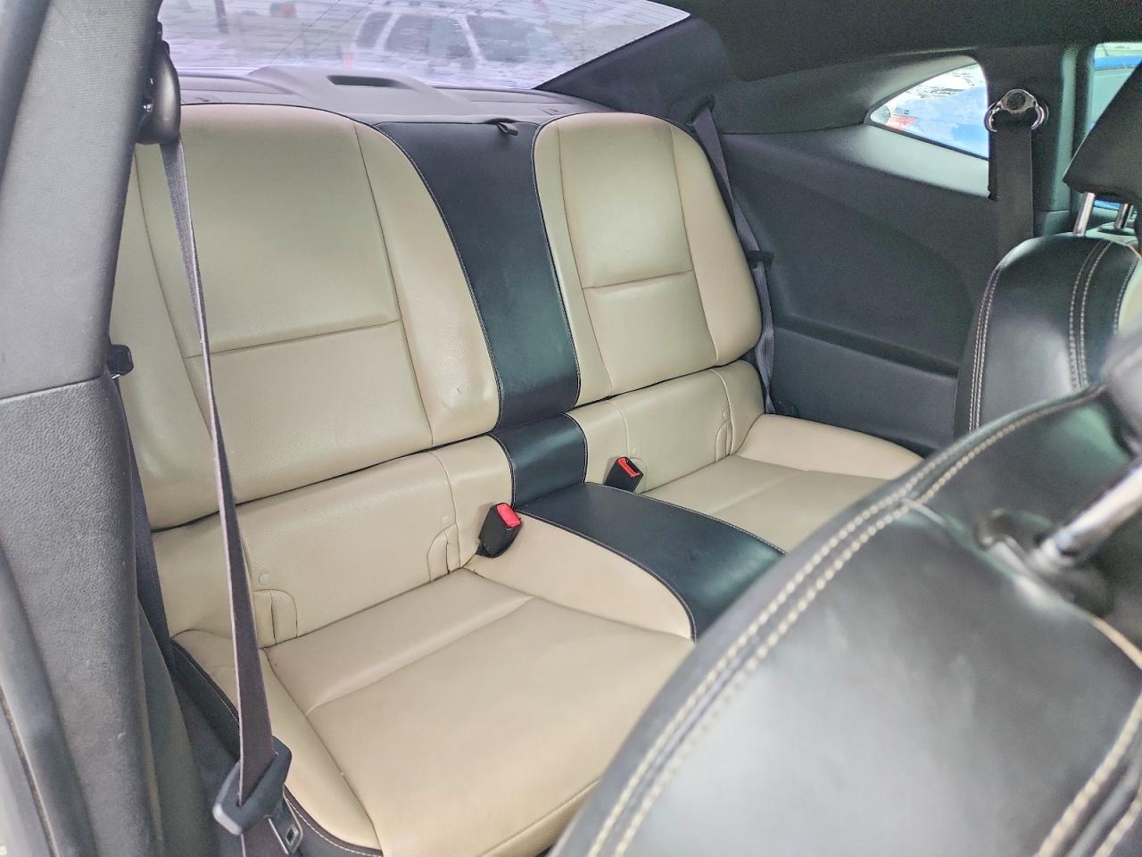 2013 Chevrolet Camaro Lt White vin: 2G1FC1E37D9224767