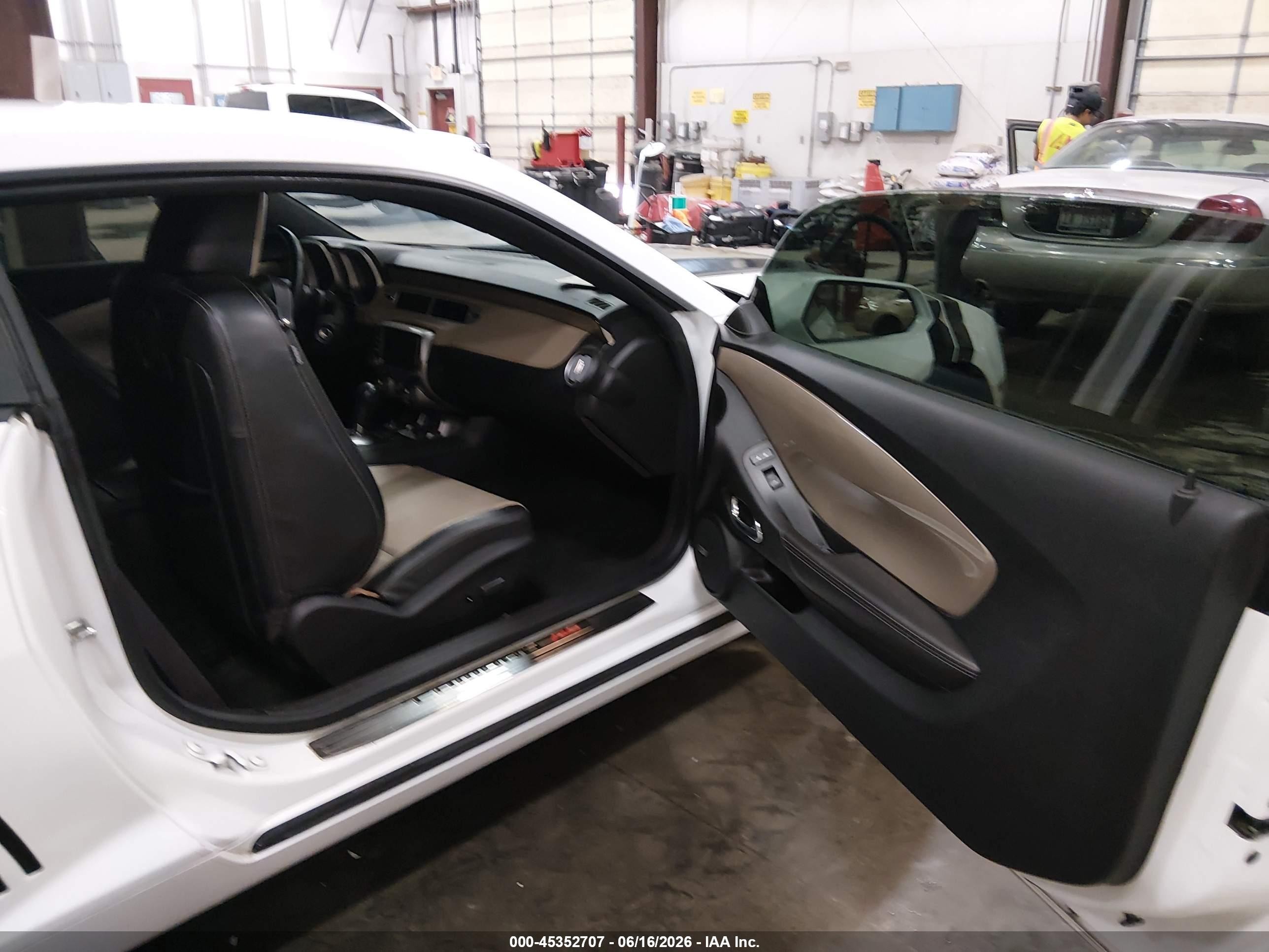 2013 Chevrolet Camaro 2lt Белый vin: 2G1FC1E38D9121745