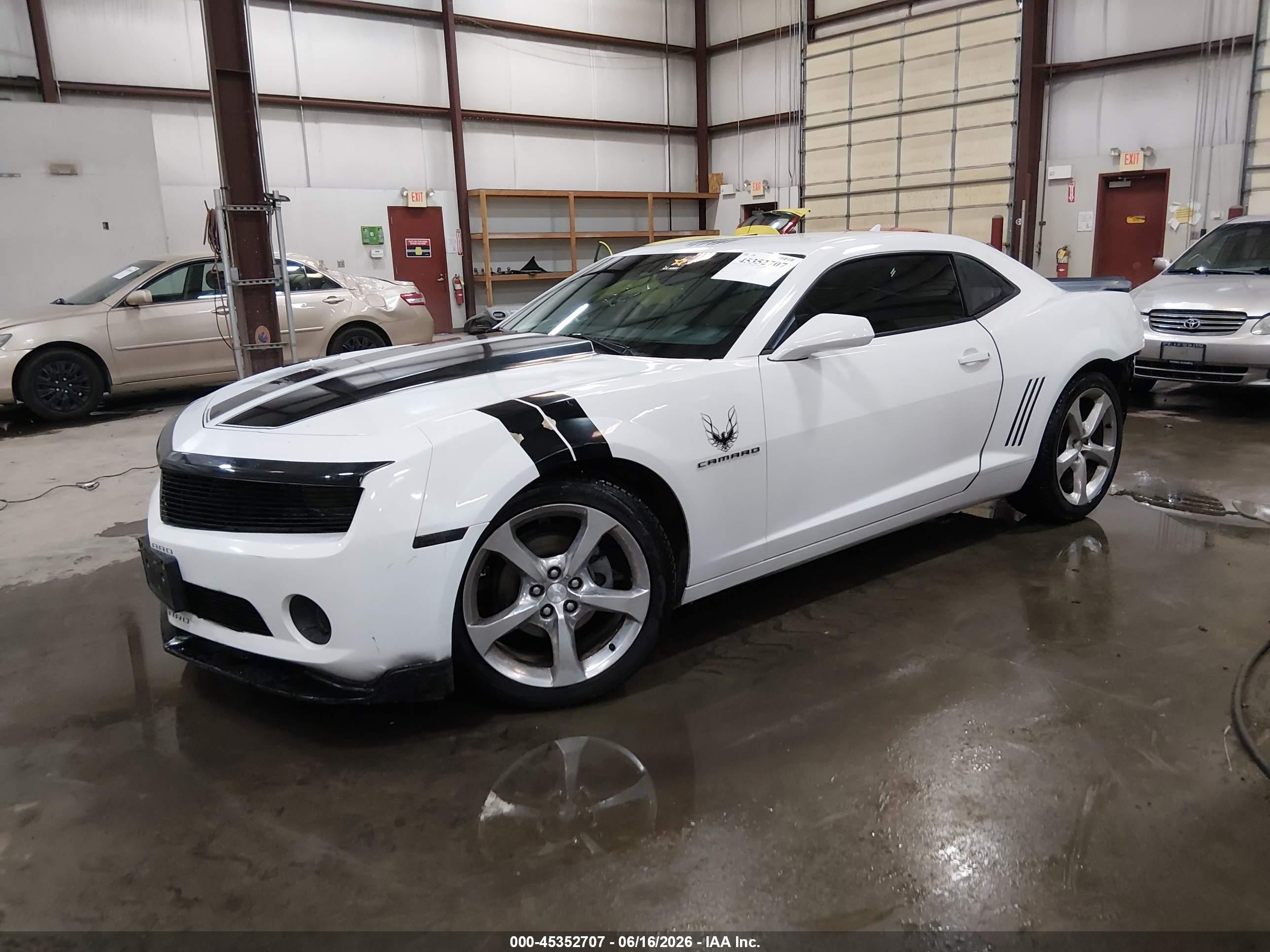 2013 Chevrolet Camaro 2lt Белый vin: 2G1FC1E38D9121745