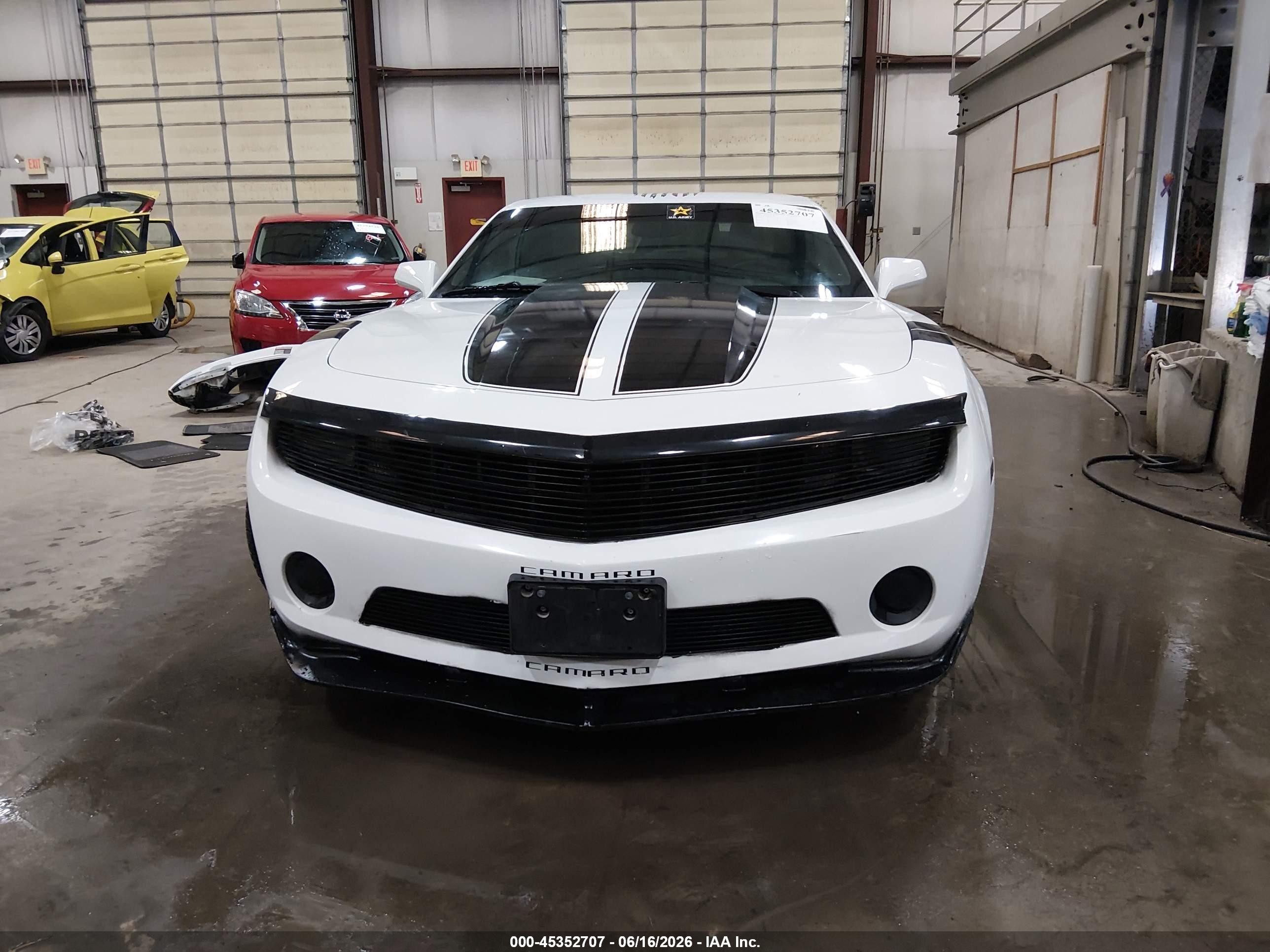 2013 Chevrolet Camaro 2lt Белый vin: 2G1FC1E38D9121745