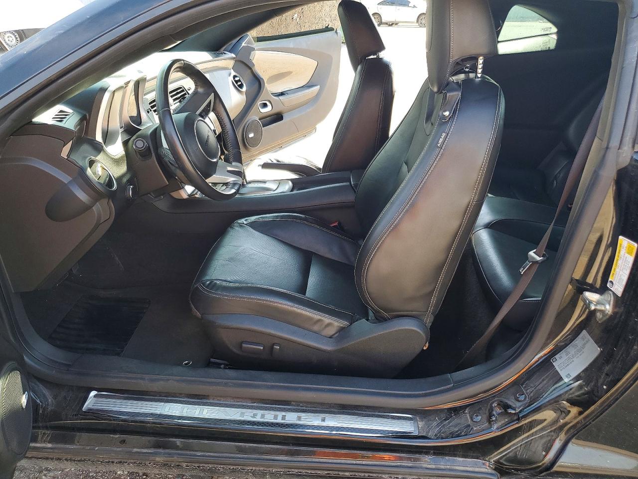 2011 Chevrolet Camaro Base Black vin: 2G1FC1ED0B9100748