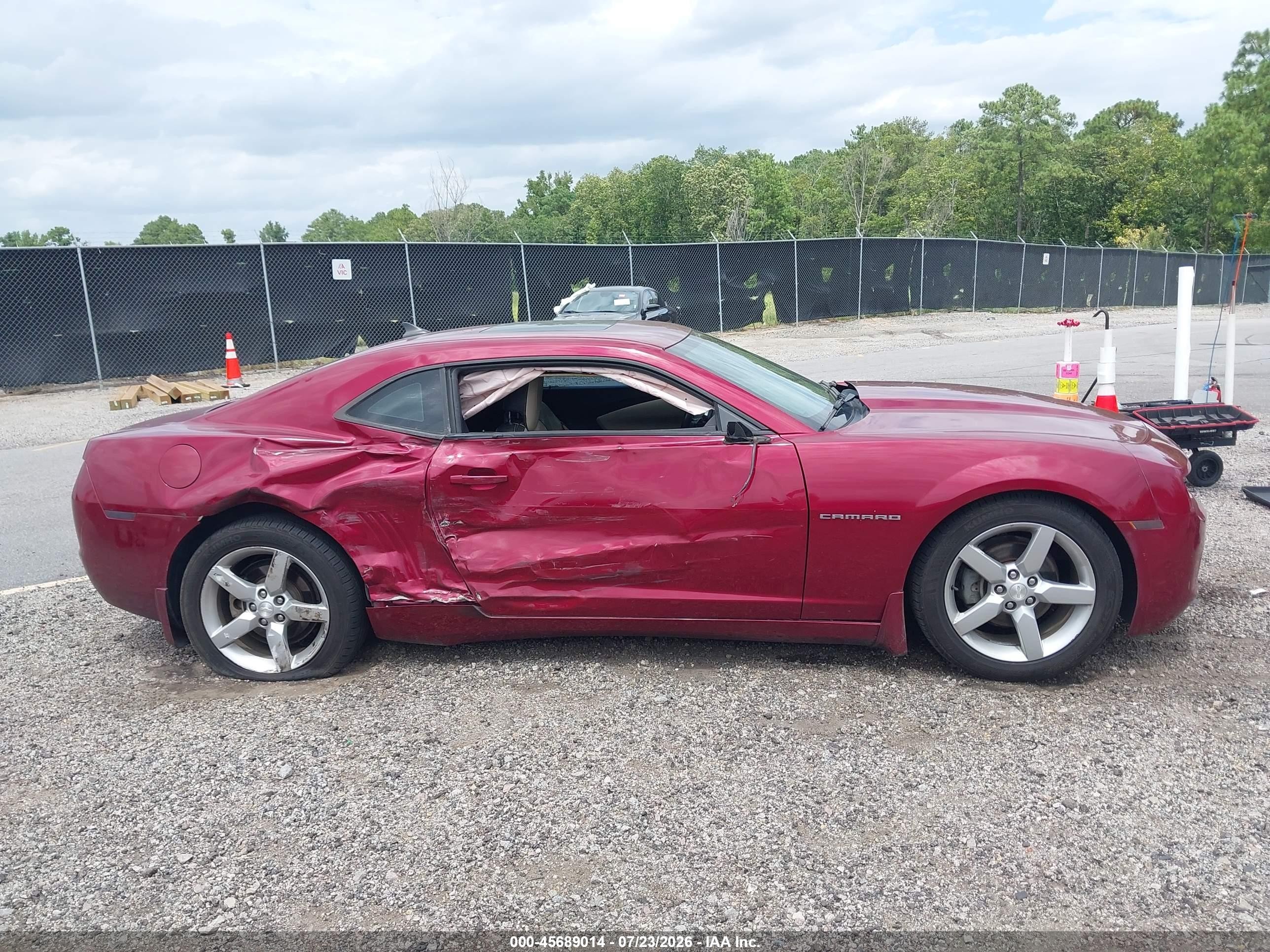2011 Chevrolet Camaro 2lt Red vin: 2G1FC1ED2B9146873
