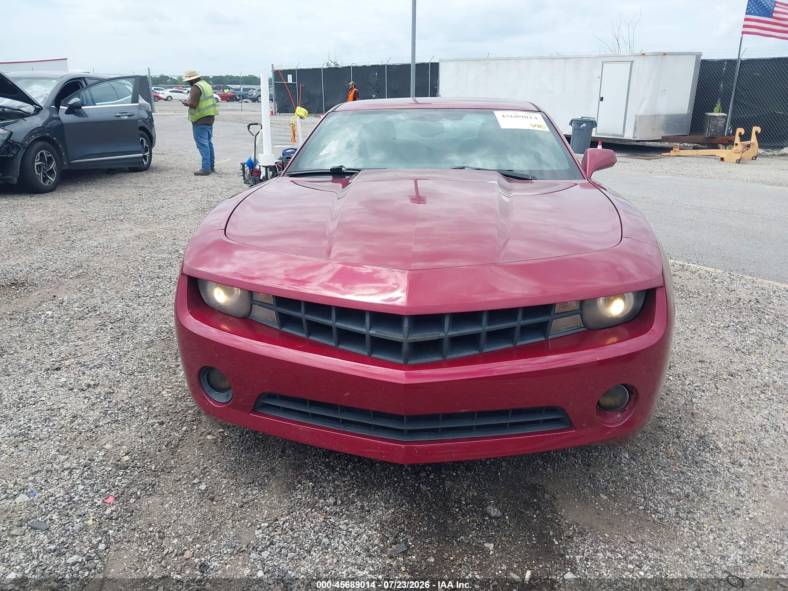 2011 Chevrolet Camaro 2lt Red vin: 2G1FC1ED2B9146873