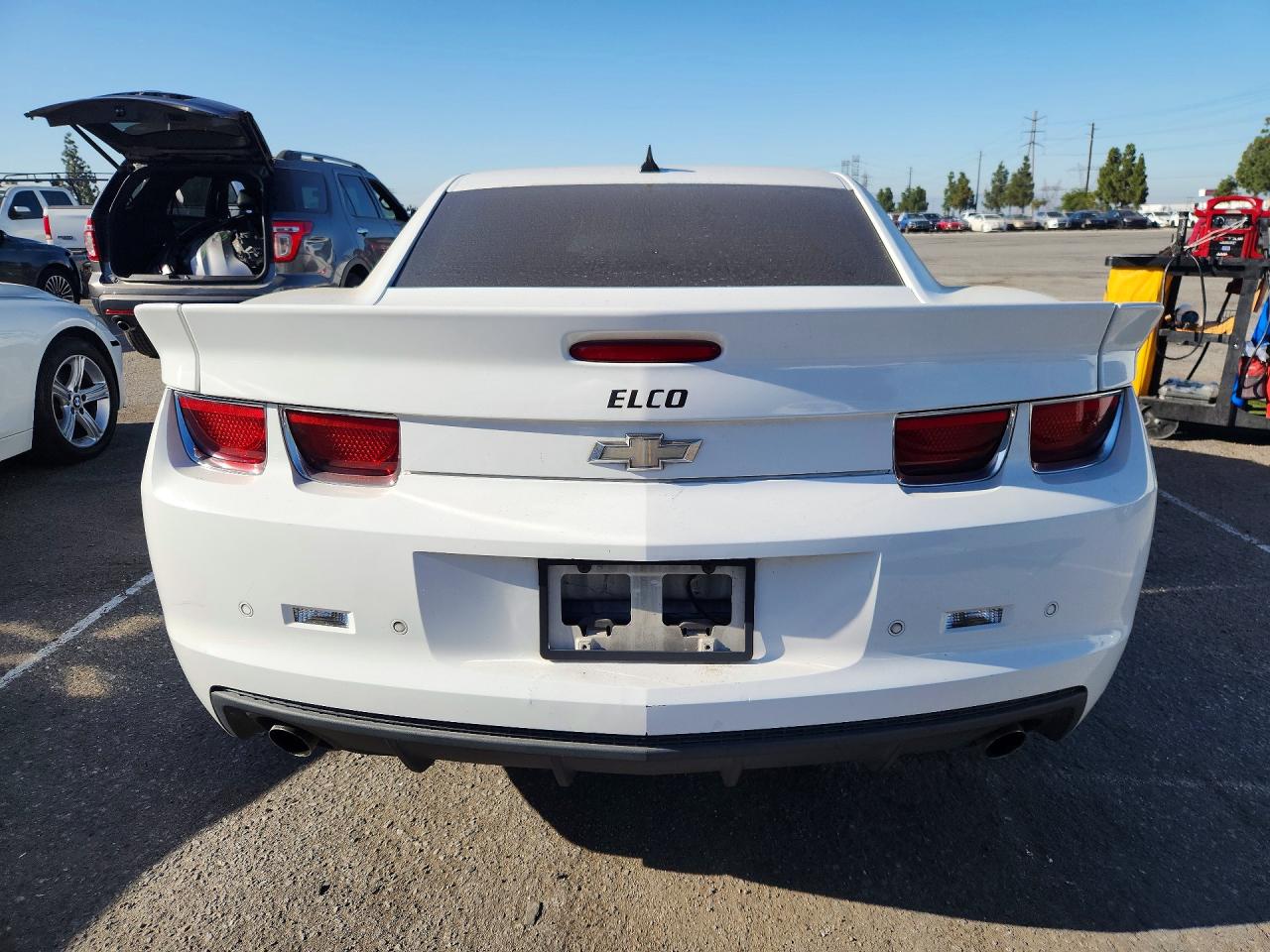 2011 Chevrolet Camaro Lt White vin: 2G1FC1ED9B9198520