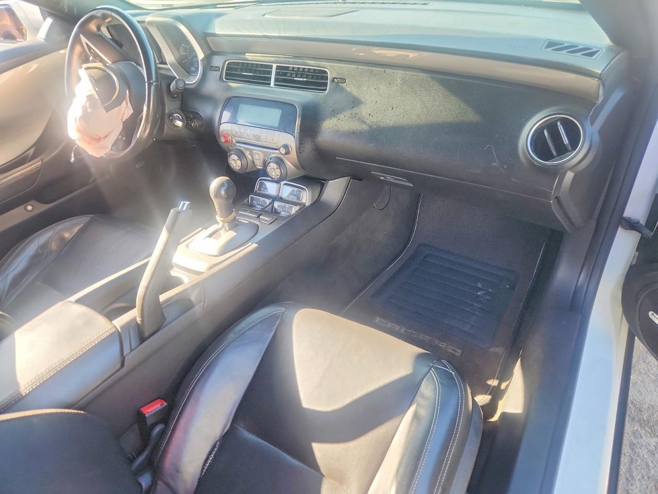 2011 Chevrolet Camaro Lt White vin: 2G1FC1ED9B9198520