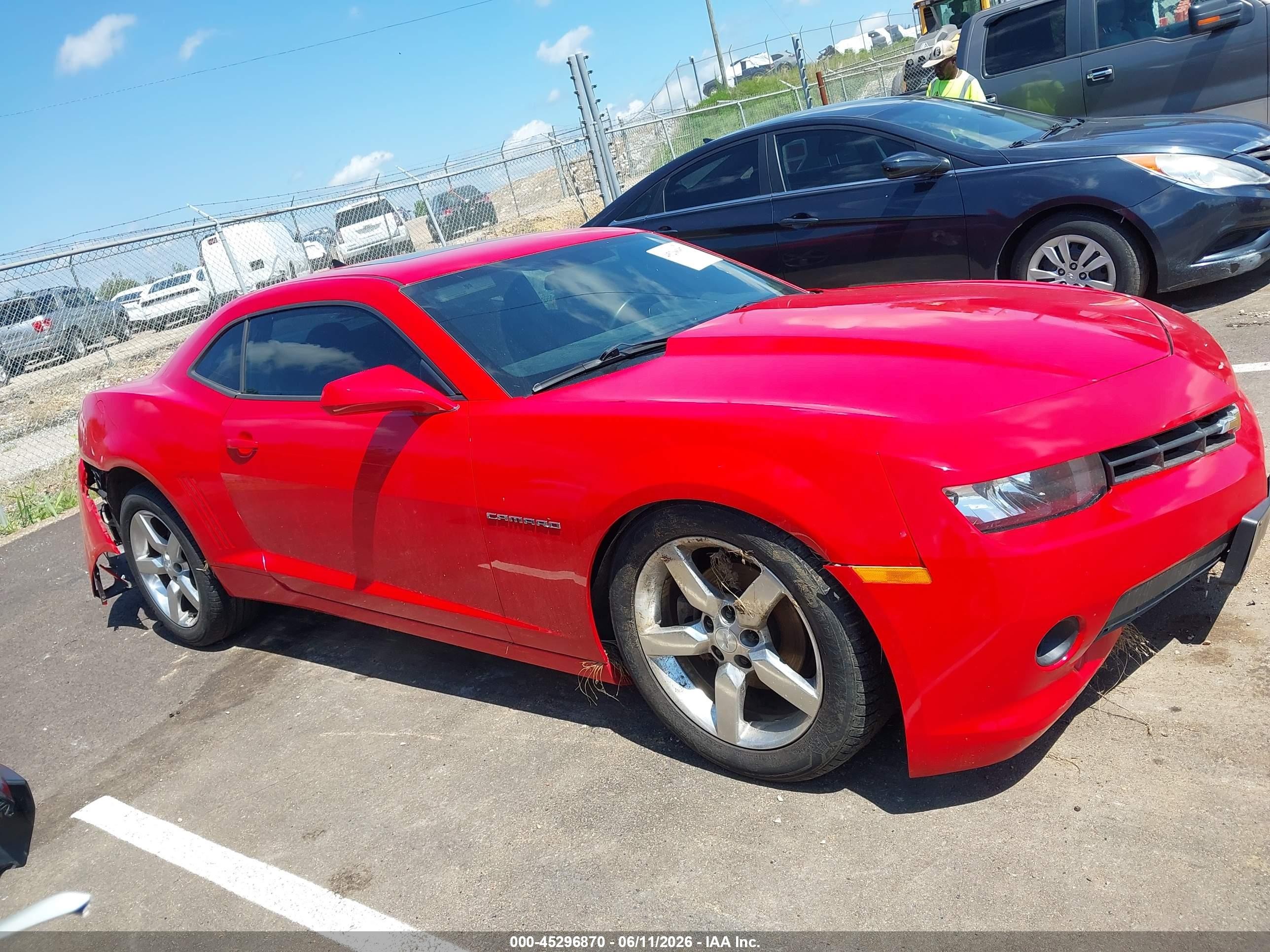 2015 Chevrolet Camaro 1lt Red vin: 2G1FD1E30F9304119