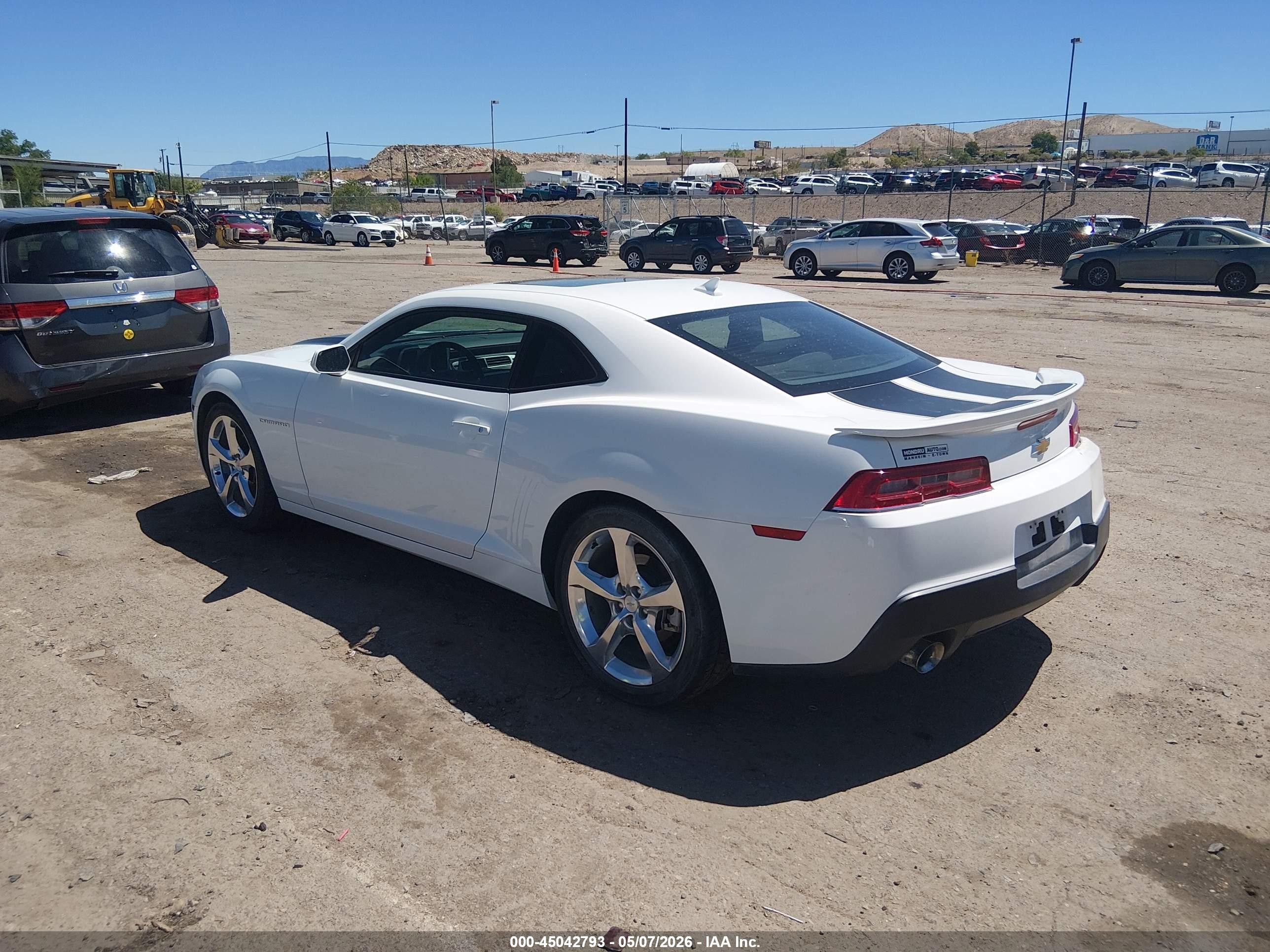 2015 Chevrolet Camaro 1lt White vin: 2G1FD1E32F9217757