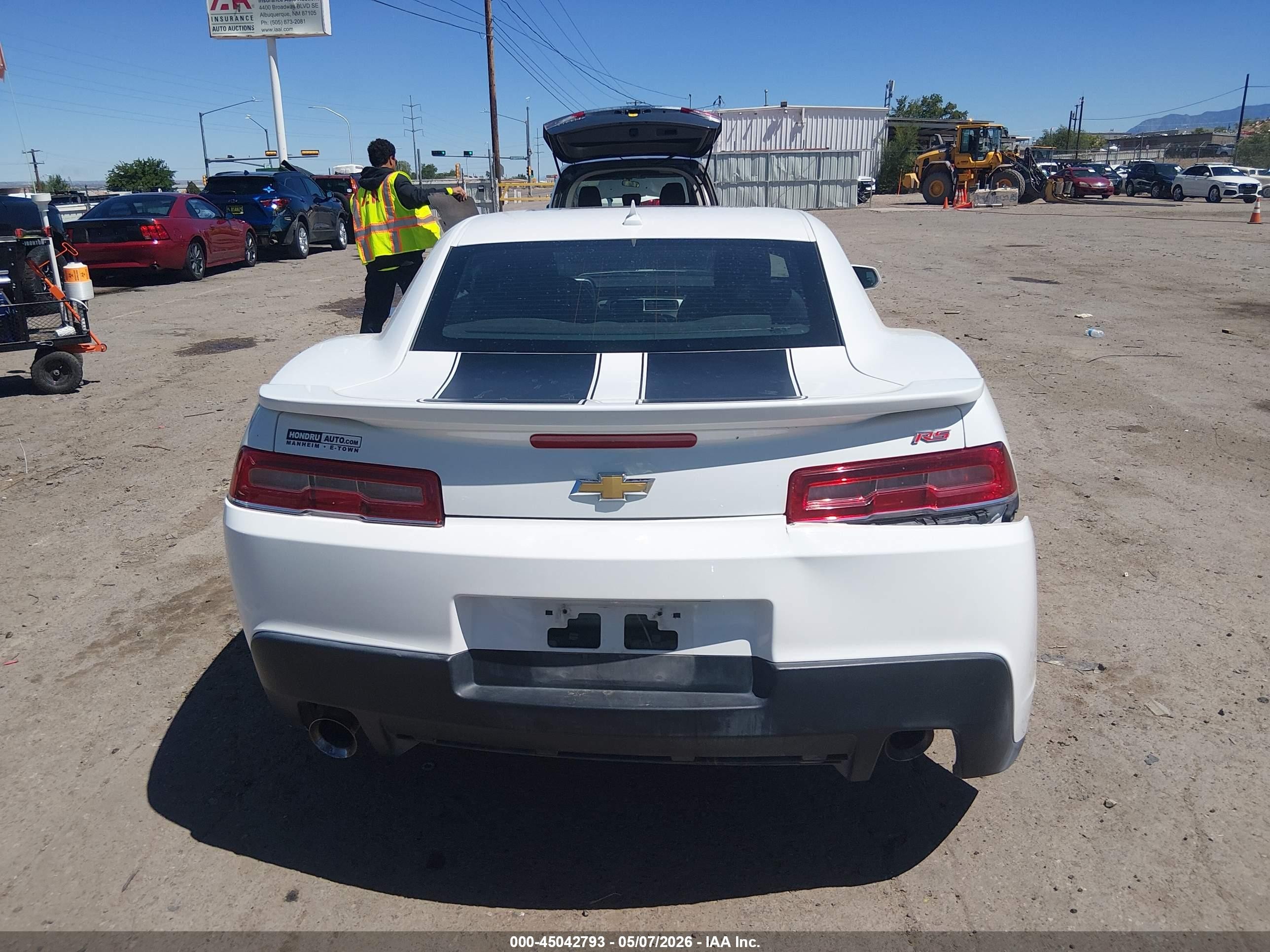 2015 Chevrolet Camaro 1lt White vin: 2G1FD1E32F9217757