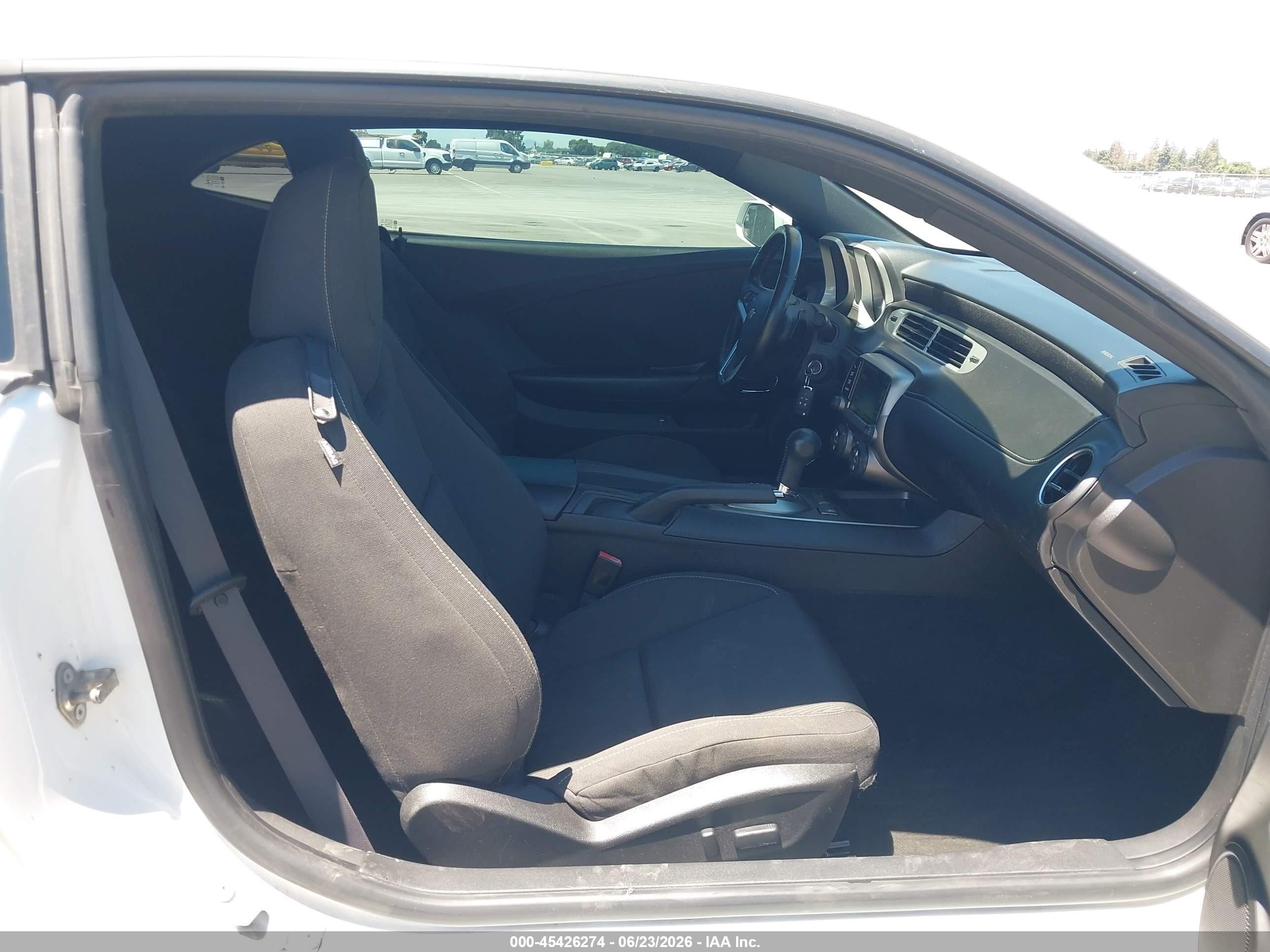2015 Chevrolet Camaro 1lt White vin: 2G1FD1E35F9251045