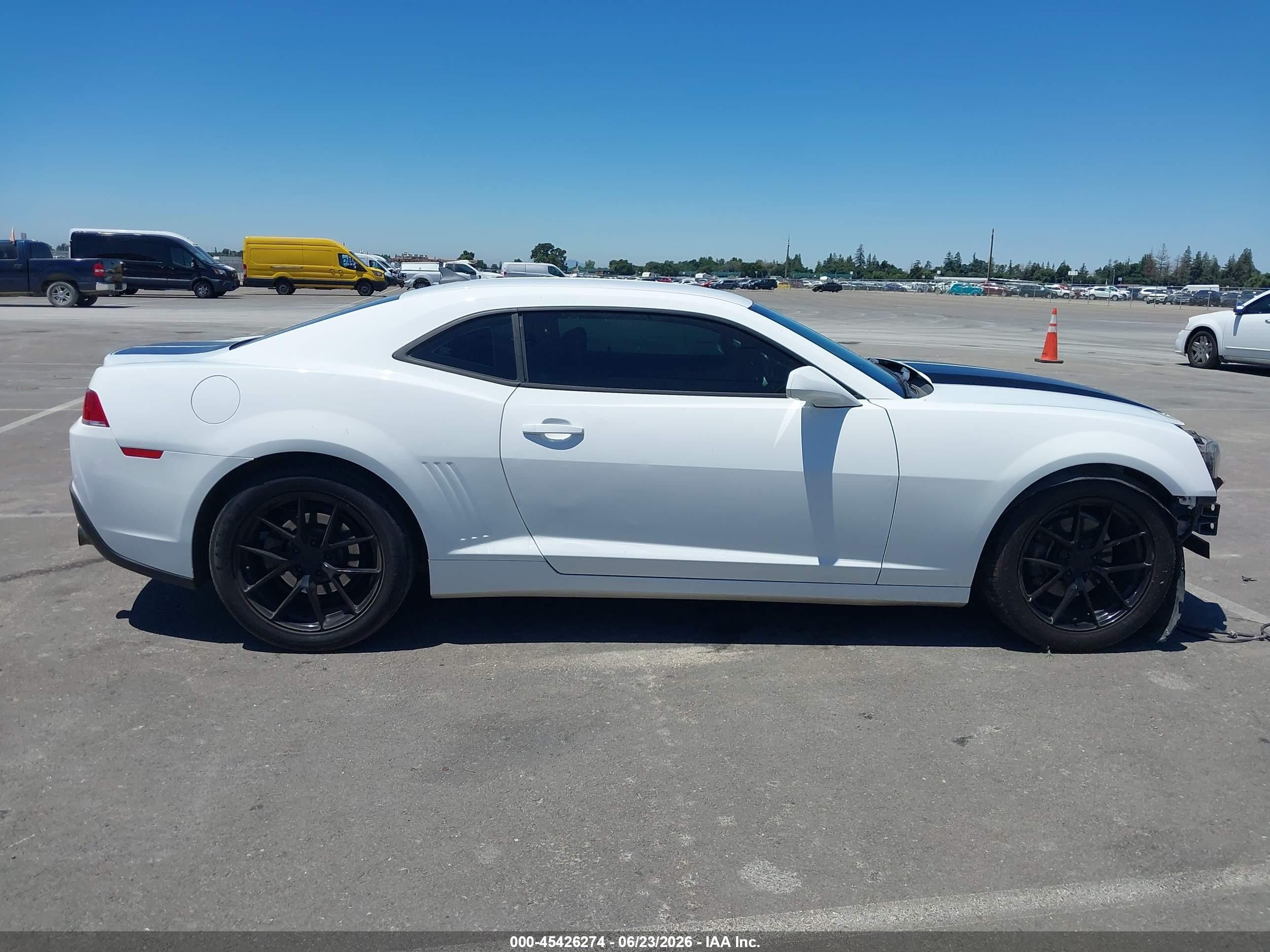 2015 Chevrolet Camaro 1lt White vin: 2G1FD1E35F9251045