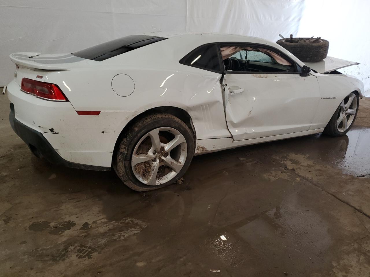 2015 Chevrolet Camaro Lt White vin: 2G1FD1E36F9145459 Damage: Right Qtr Panel, Dent(s) W/ Paint Dmg, > 12 inches