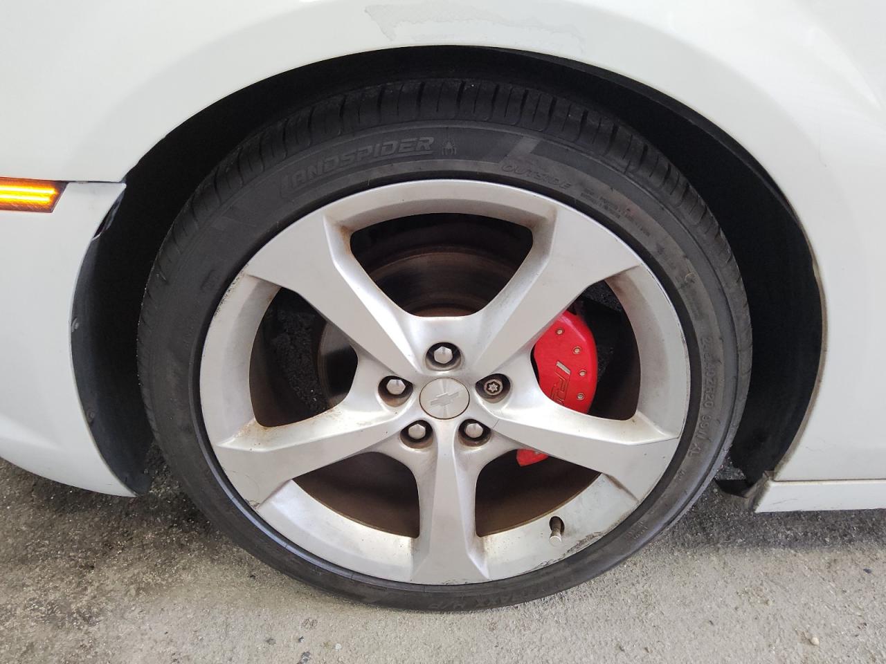 2015 Chevrolet Camaro Lt White vin: 2G1FD1E36F9193981 Damage: Left Front Wheel, Curb Rash, > 12 Inches