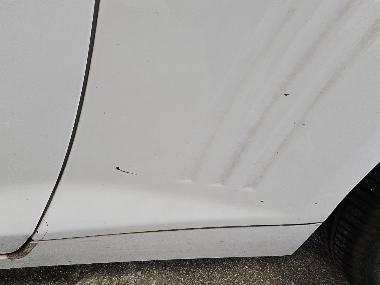 2015 Chevrolet Camaro Lt White vin: 2G1FD1E36F9193981 Damage: Left Qtr Panel, Heavy Scratch, 2 To 3 Inches