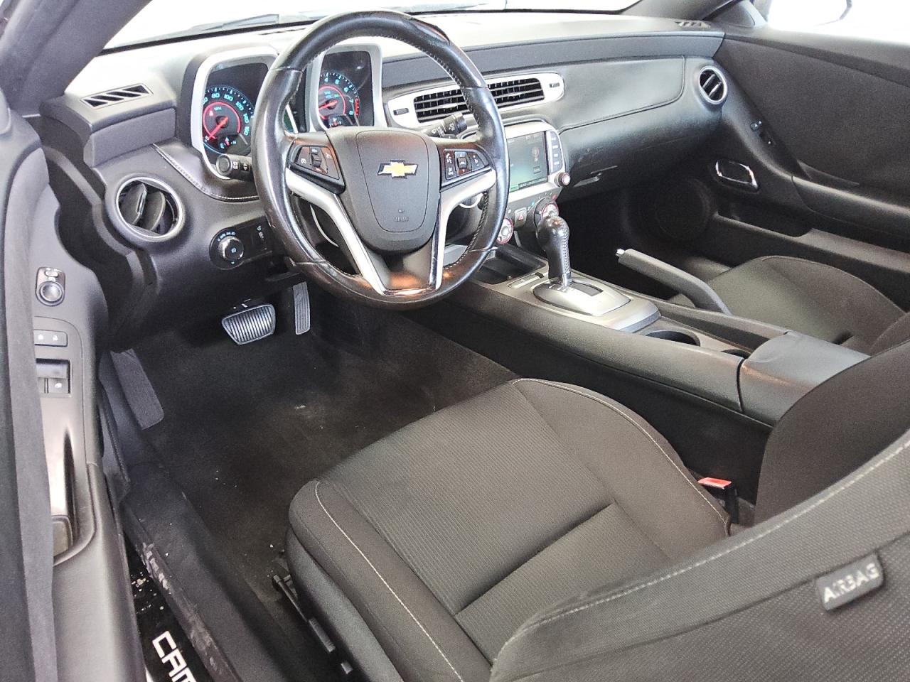 2015 Chevrolet Camaro Lt White vin: 2G1FD1E36F9193981 Damage: Steering Wheel, Torn, > 12 Inches