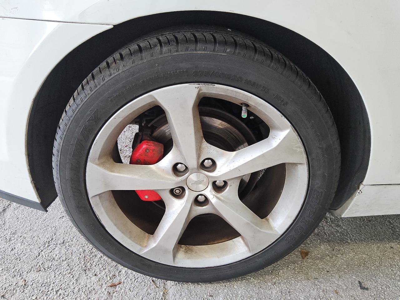 2015 Chevrolet Camaro Lt White vin: 2G1FD1E36F9193981 Damage: Right Rear Wheel, Curb Rash, > 12 Inches