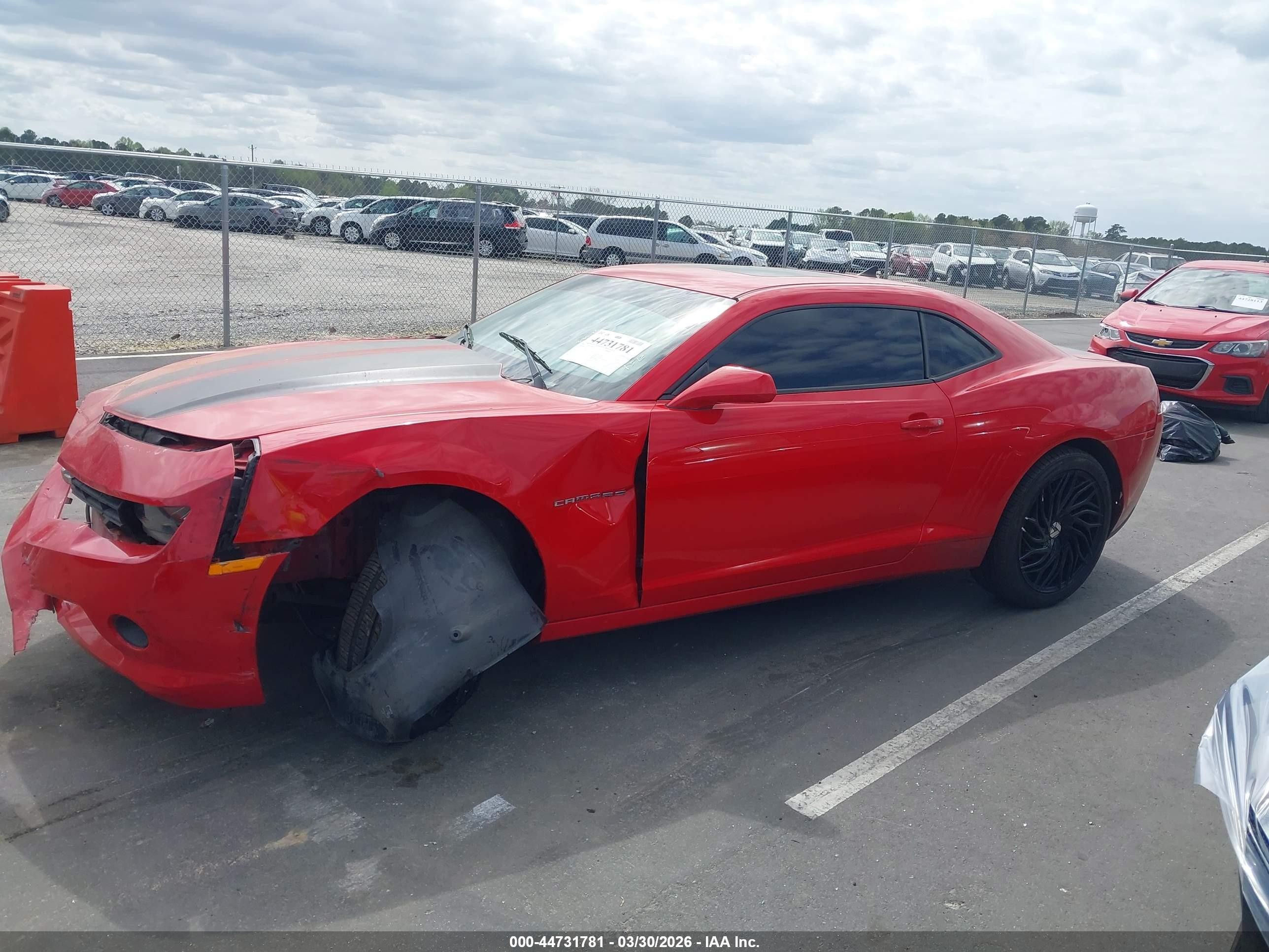 2015 Chevrolet Camaro 1lt Red vin: 2G1FD1E36F9306294