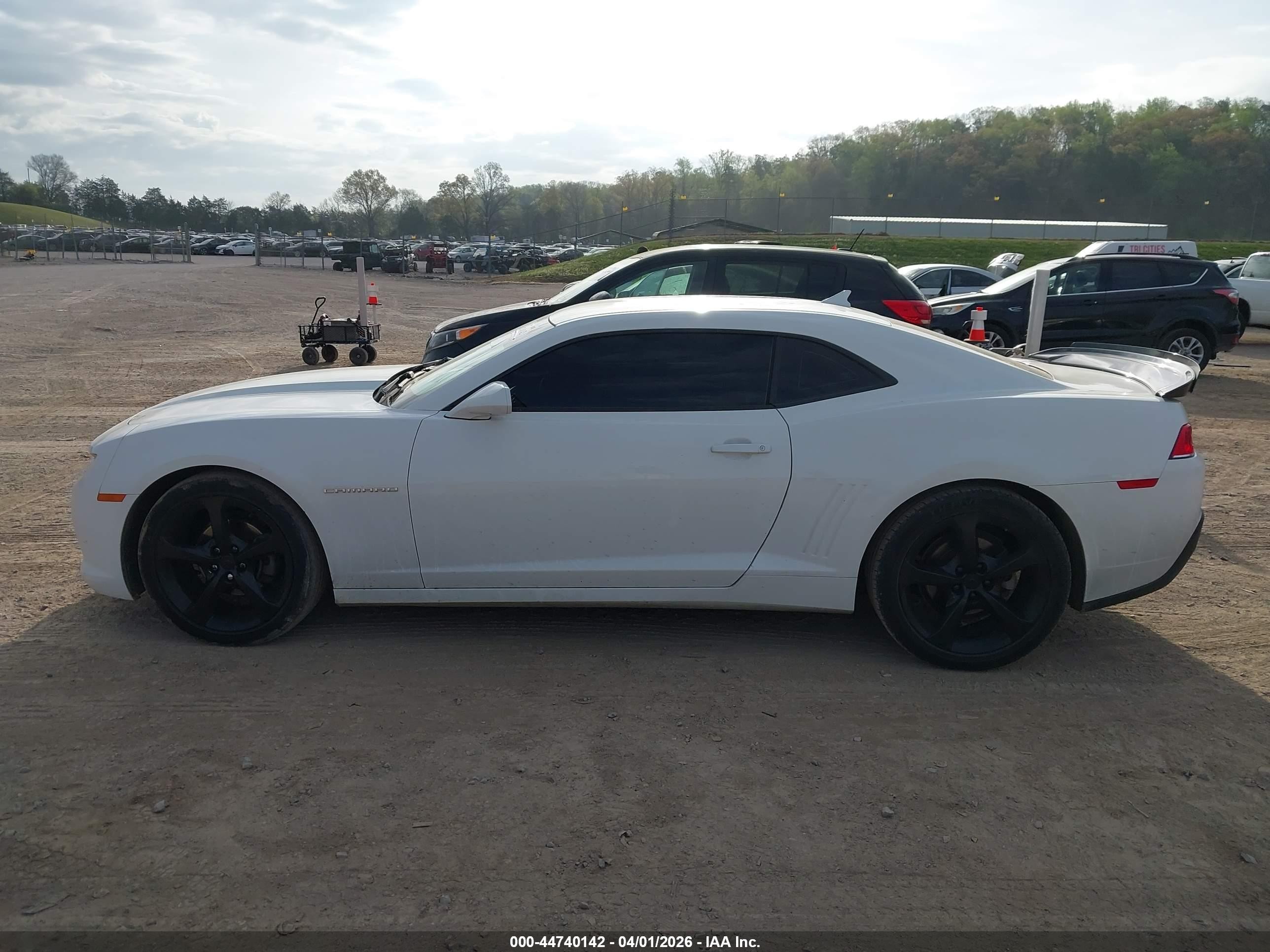 2015 Chevrolet Camaro 1lt White vin: 2G1FD1E37F9259700