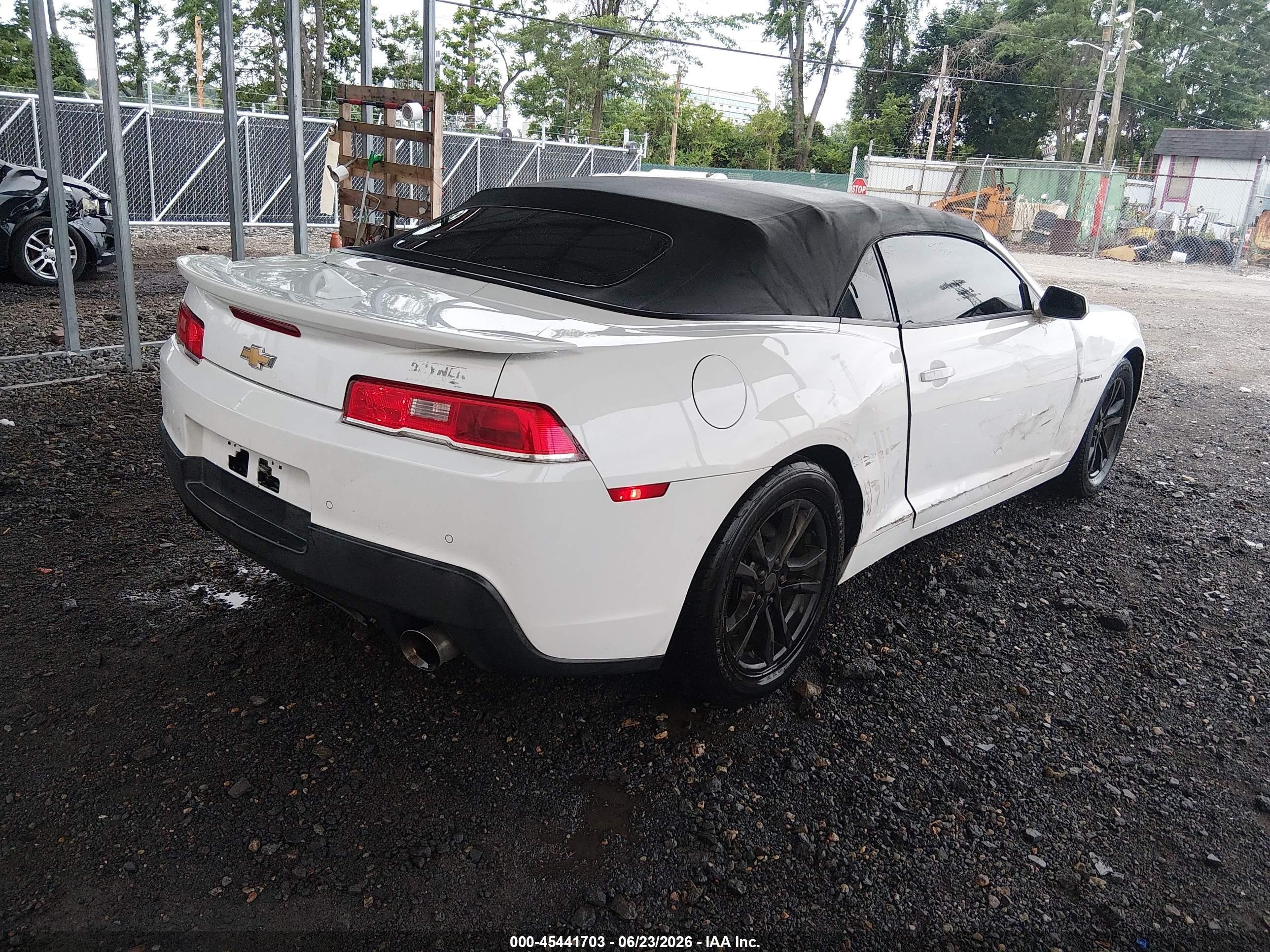 2015 Chevrolet Camaro 1lt White vin: 2G1FD3D36F9279515