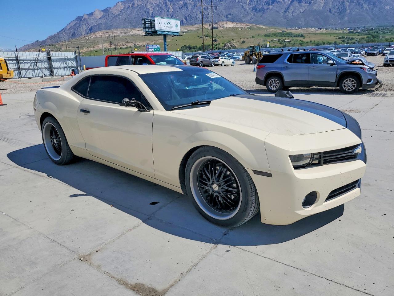 2012 Chevrolet Camaro Ls Two Tone vin: 2G1FE1E33C9208865