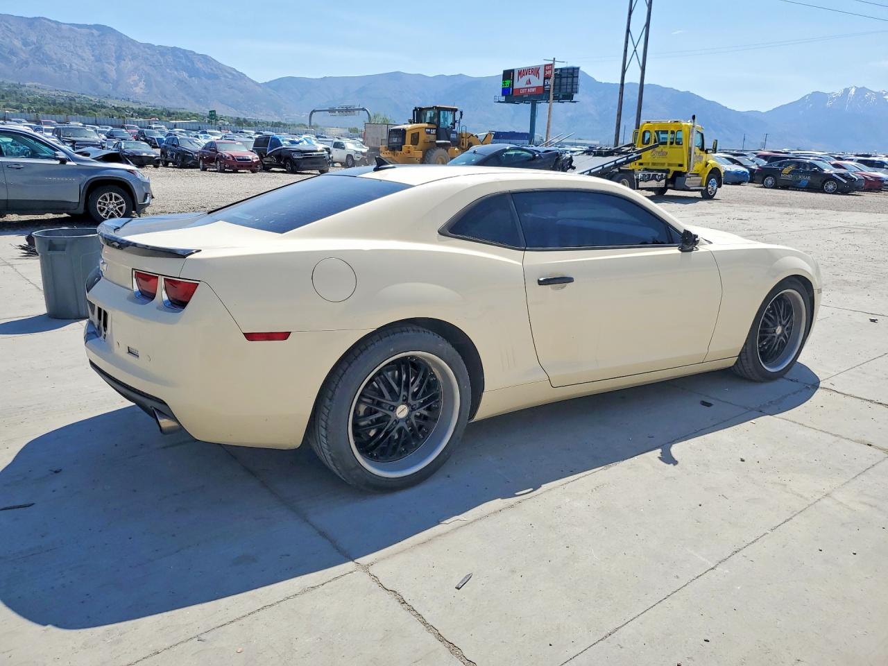2012 Chevrolet Camaro Ls Two Tone vin: 2G1FE1E33C9208865