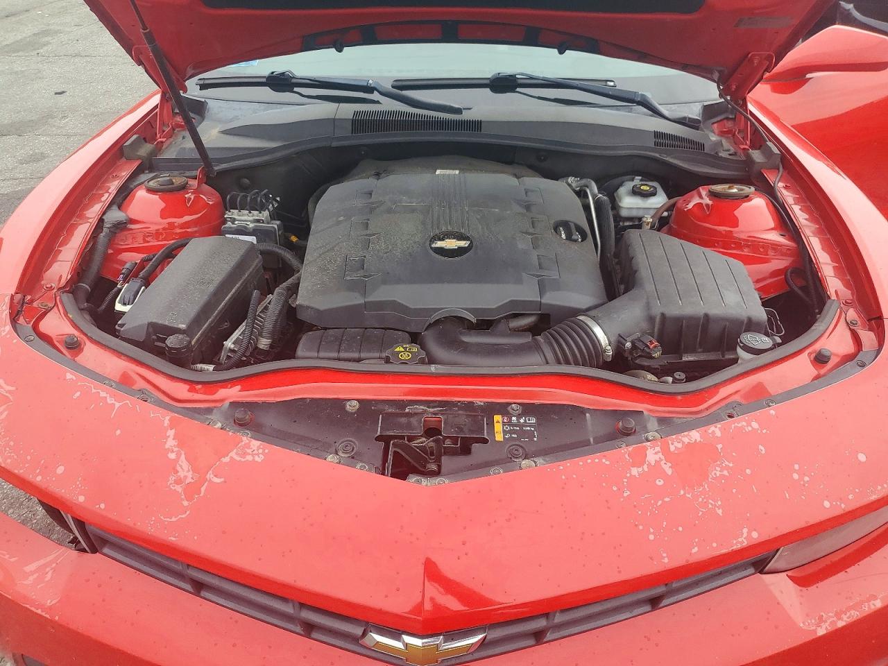 2014 Chevrolet Camaro Ls Red vin: 2G1FE1E35E9206683