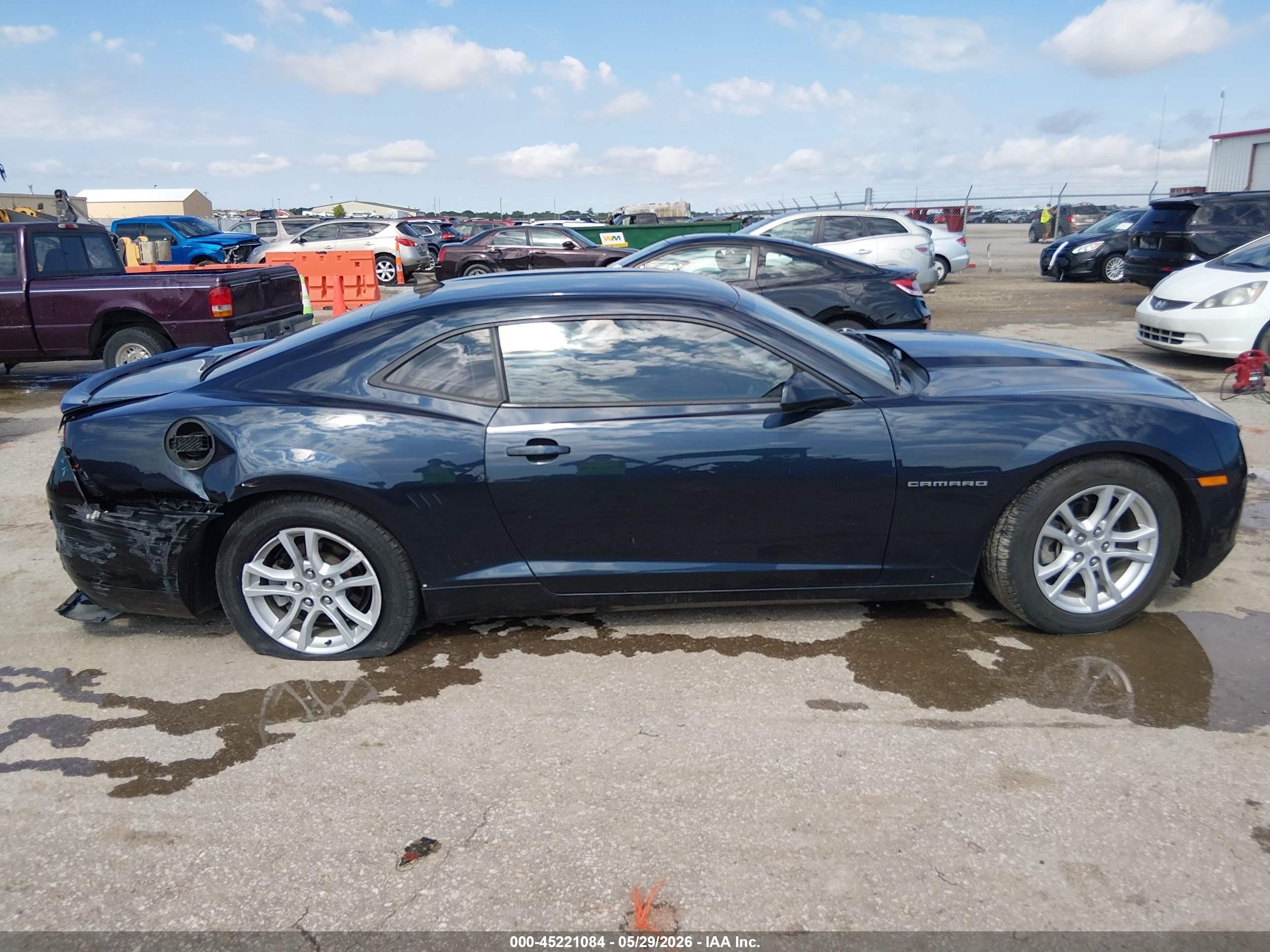 2013 Chevrolet Camaro 1ls Black vin: 2G1FE1E37D9205274