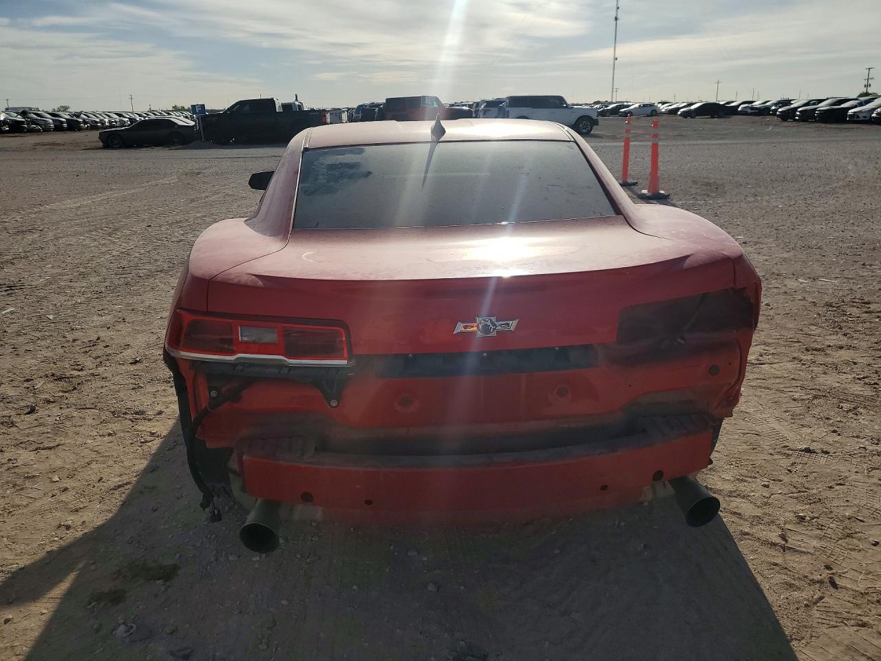 2014 Chevrolet Camaro Ls Red vin: 2G1FE1E37E9172911