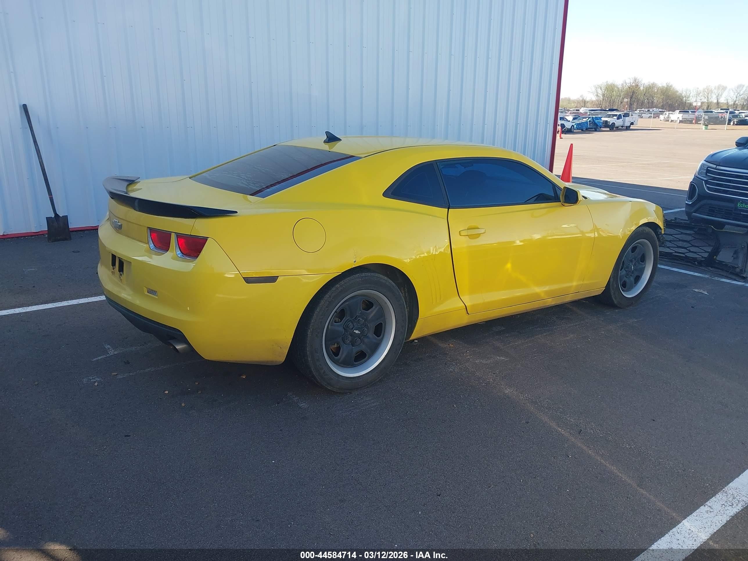 2011 Chevrolet Camaro 1ls Желтый vin: 2G1FE1ED5B9171891