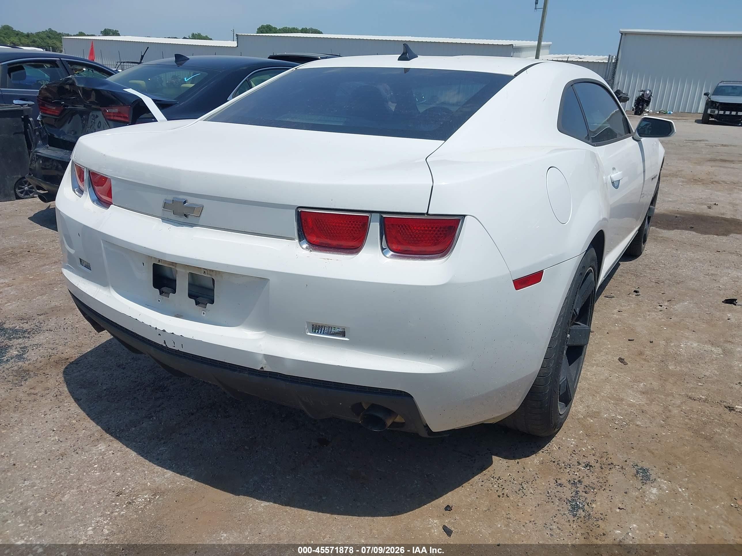 2011 Chevrolet Camaro 1ls White vin: 2G1FE1ED5B9203187