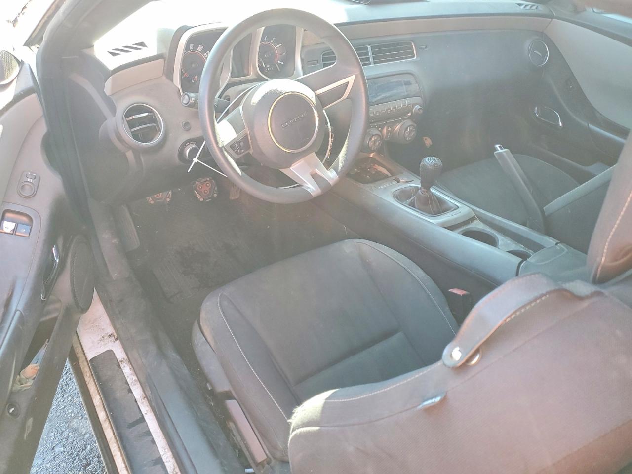 2011 Chevrolet Camaro Ls White vin: 2G1FE1ED7B9194413