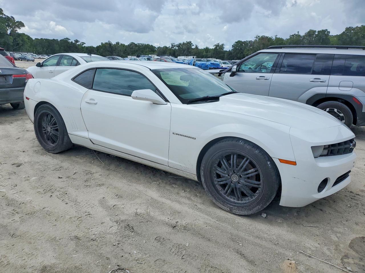 2011 Chevrolet Camaro Ls White vin: 2G1FE1ED8B9214281