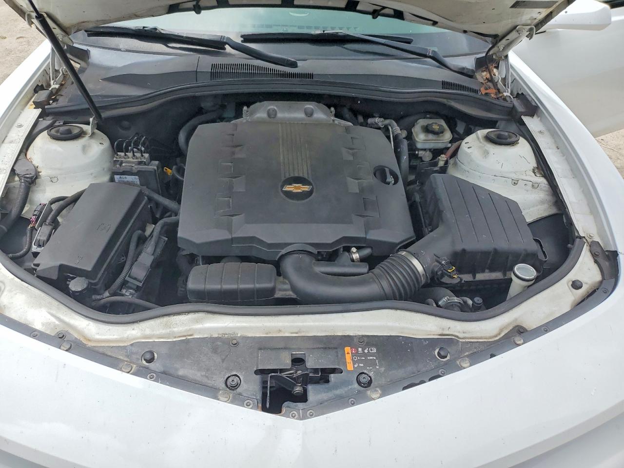 2011 Chevrolet Camaro Ls White vin: 2G1FE1ED8B9214281