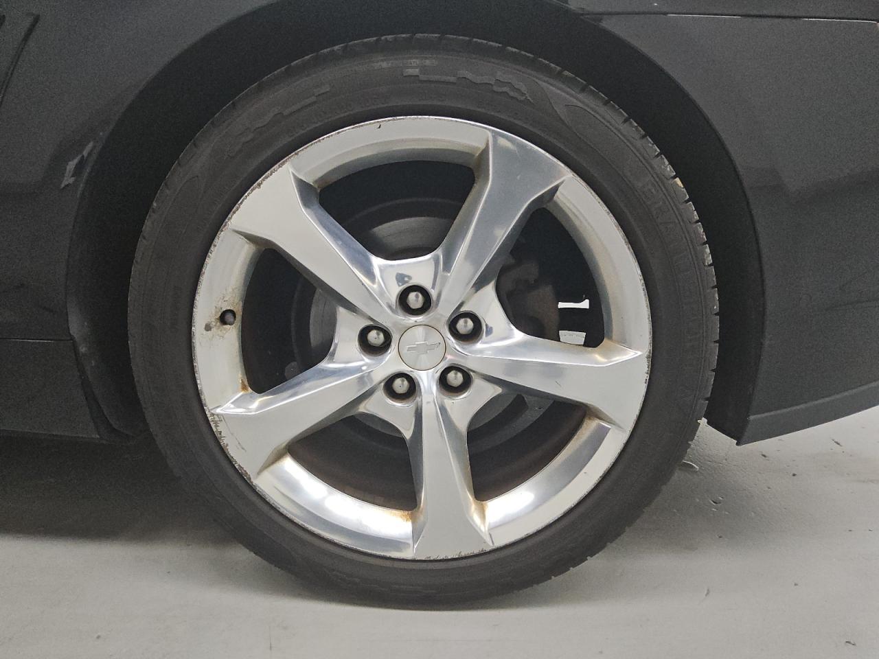 2015 Chevrolet Camaro Lt Черный vin: 2G1FF1E3XF9143255 Damage: Left Rear Wheel, Curb Rash, > 12 Inches
